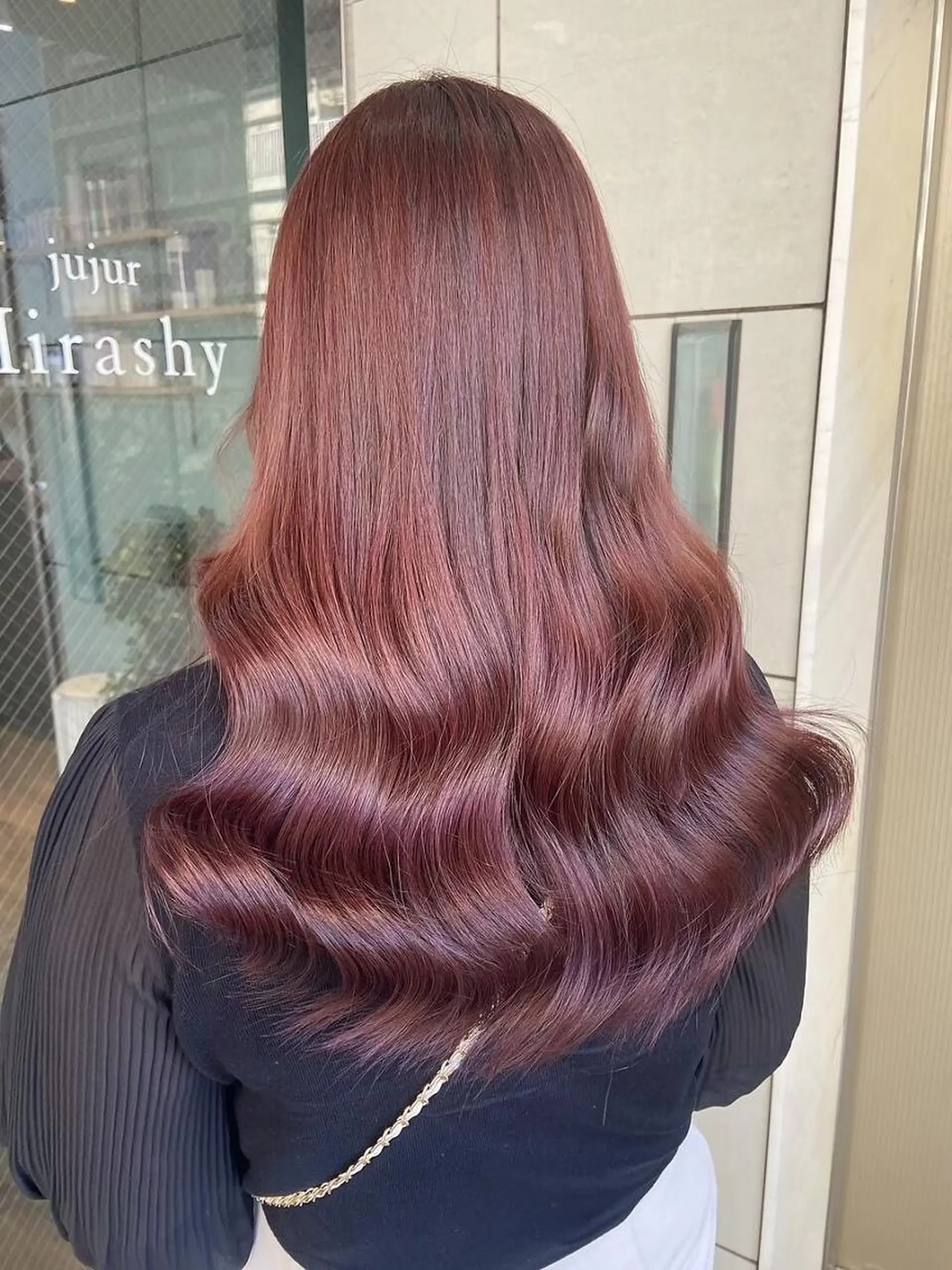 ロング Mirashy 成田のヘアスタイル