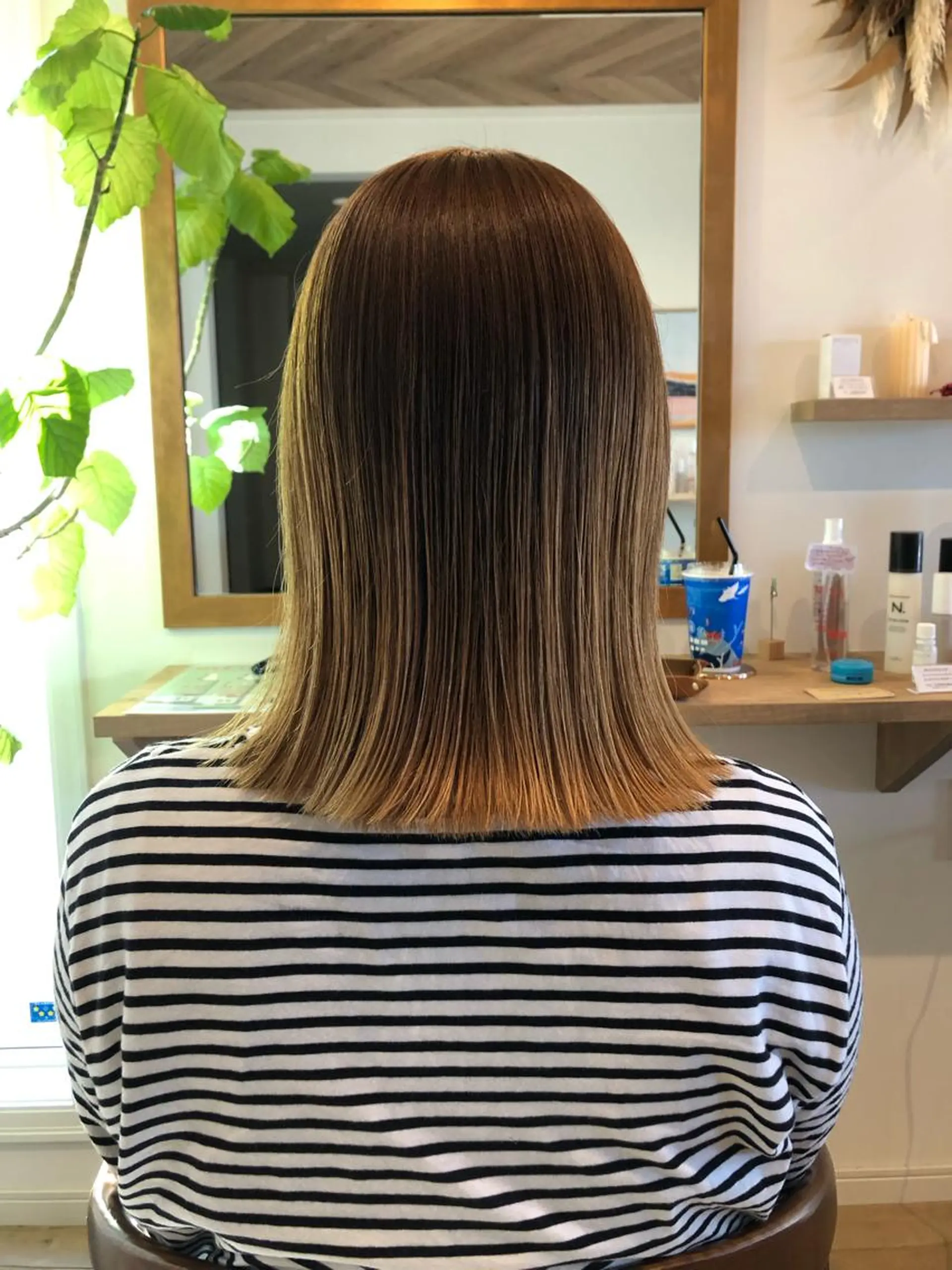 ミディアム 須藤 さやかのヘアスタイル