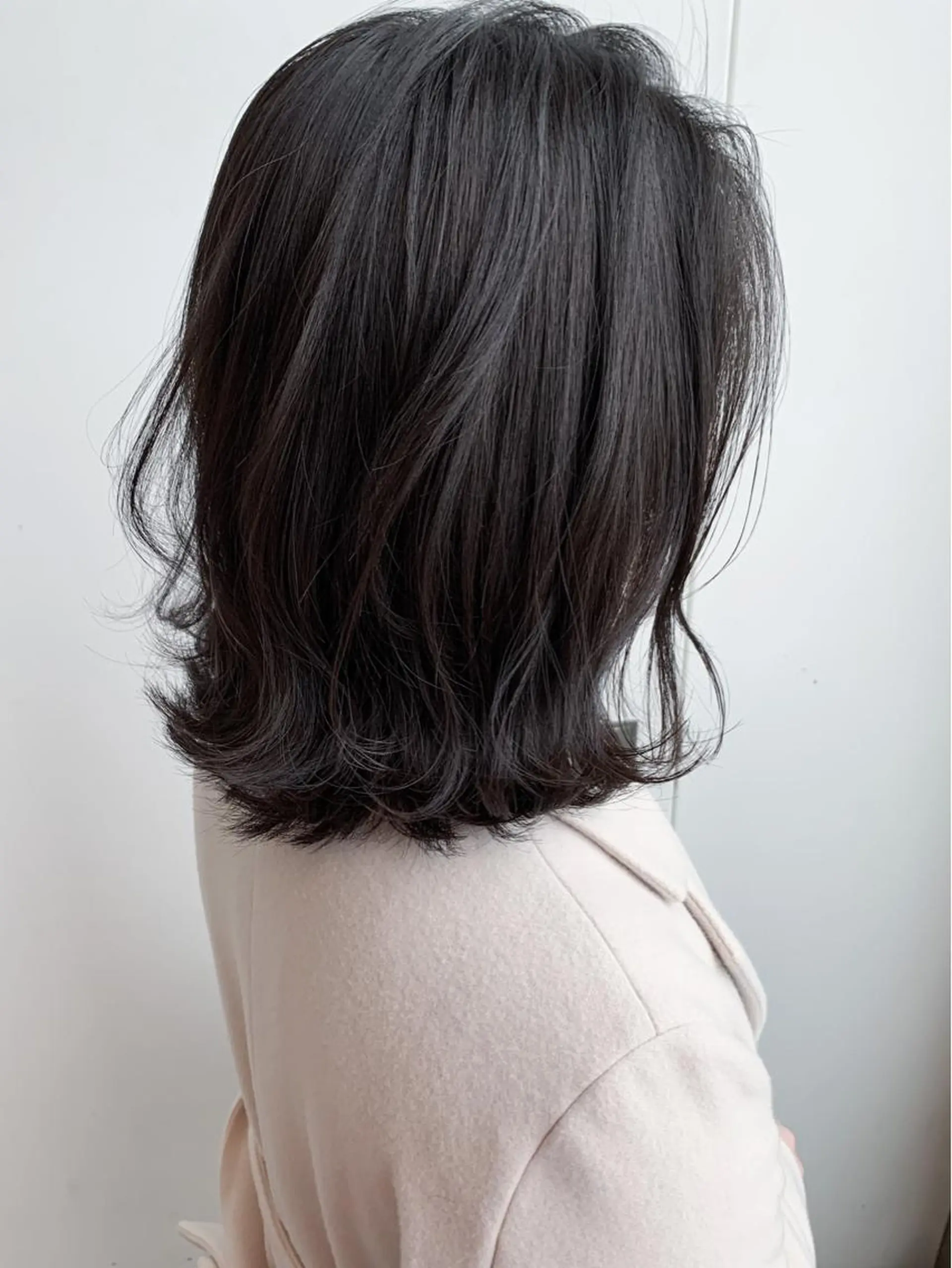 ミディアム カラー グレージュ 外ハネヘア ヘアカラー トリートメント Beach private salon所属・Beach 代表 KENTAのヘアスタイル