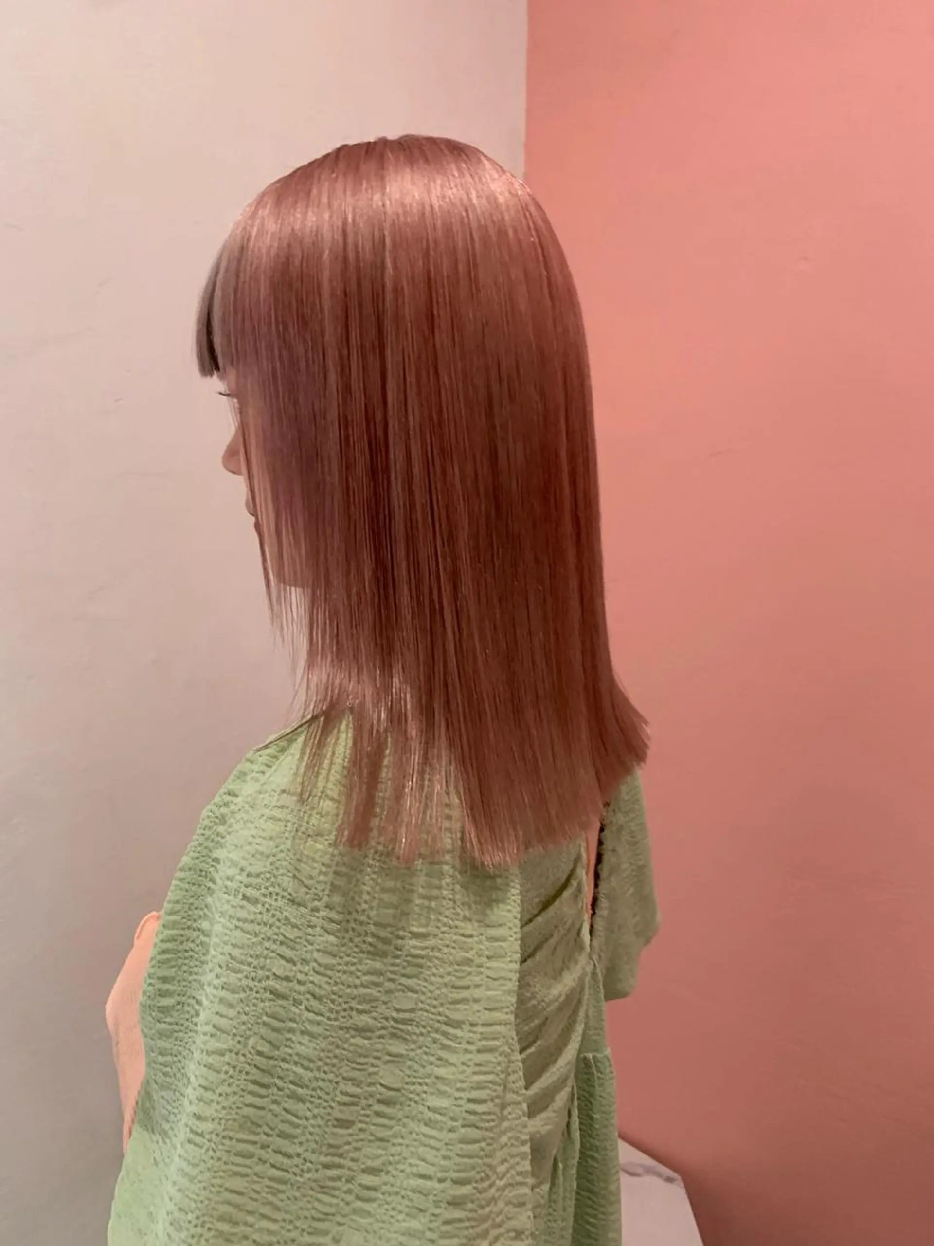 セミロング カラー ベージュカラー ピンクカラー ピンクベージュ HITOMI 福岡パーマのヘアスタイル