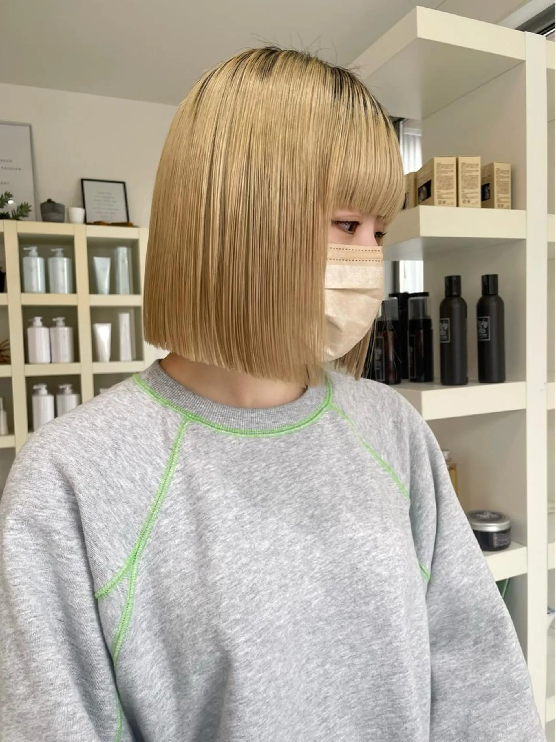 ミディアム カラー mir MIYUのヘアスタイル