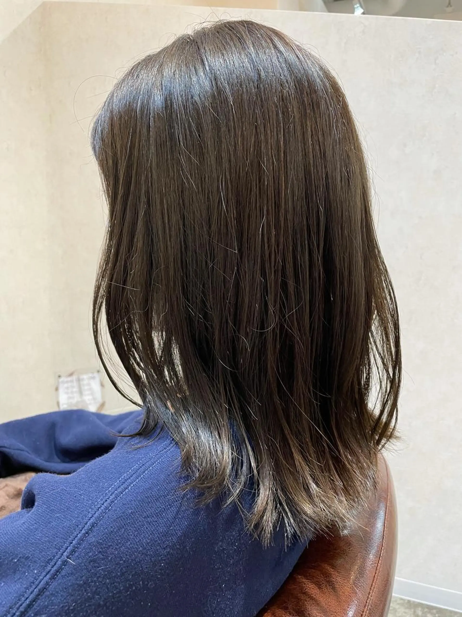 ミディアム カラー ベージュカラー オリーブベージュ 透明感カラー💎 AYAのヘアスタイル