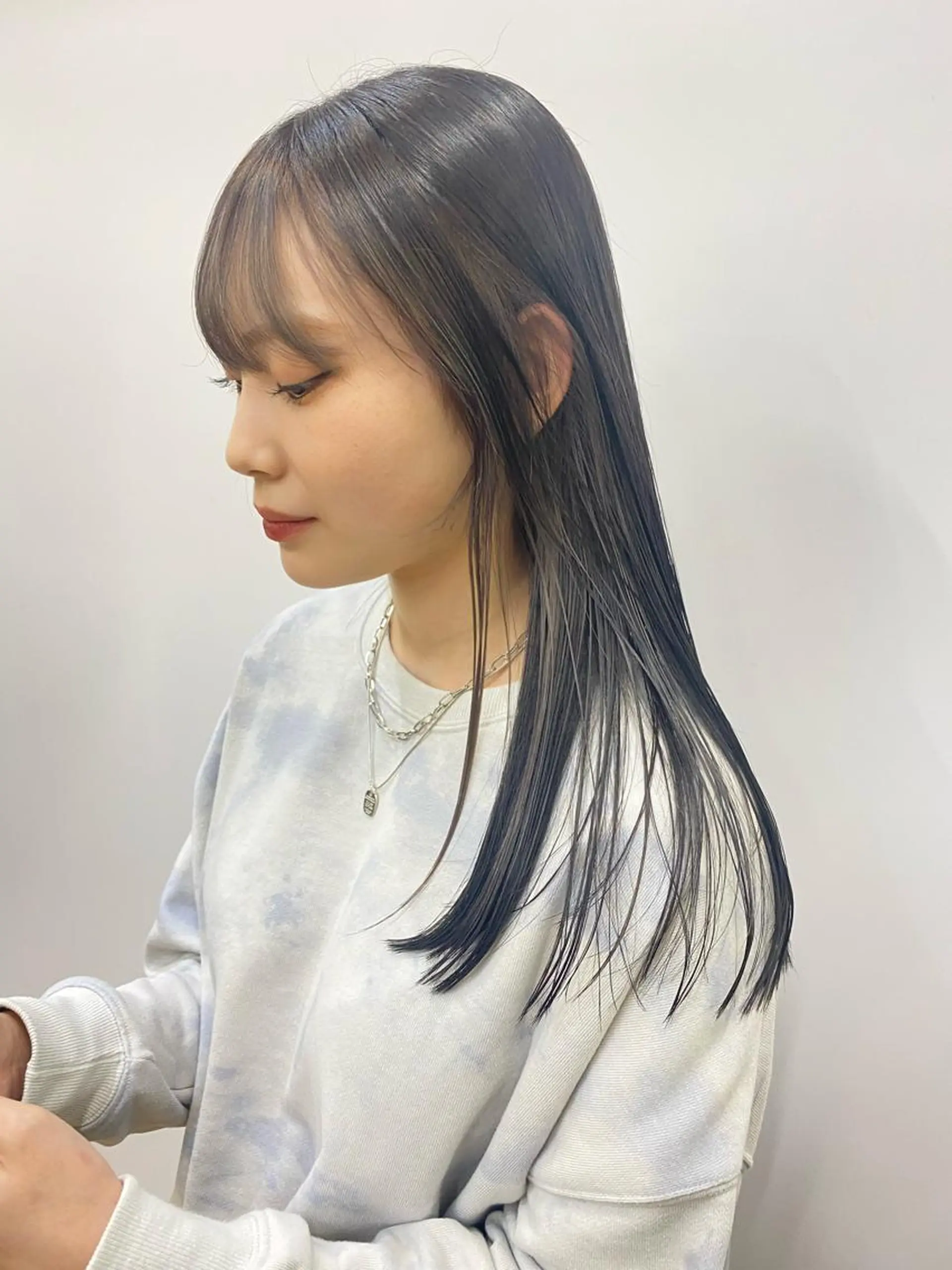 セミロング カラー stylist トモヤのヘアスタイル