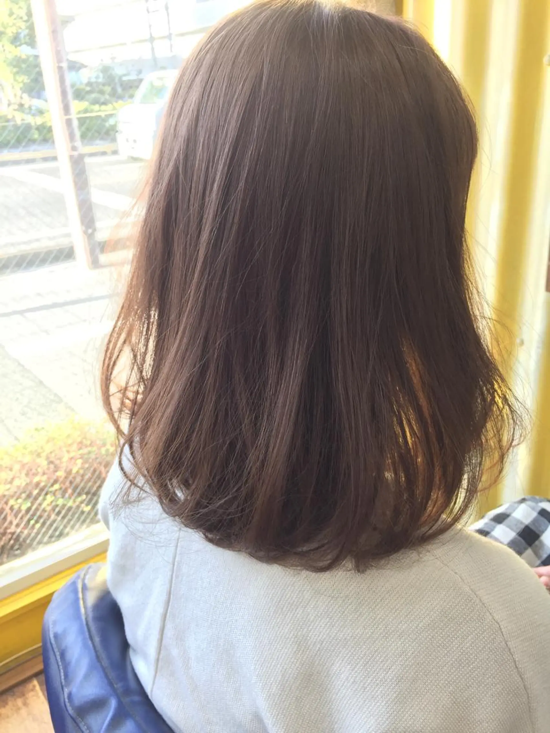 ミディアム カラー ベージュカラー ピンクカラー ピンクベージュ 中村 海のヘアスタイル