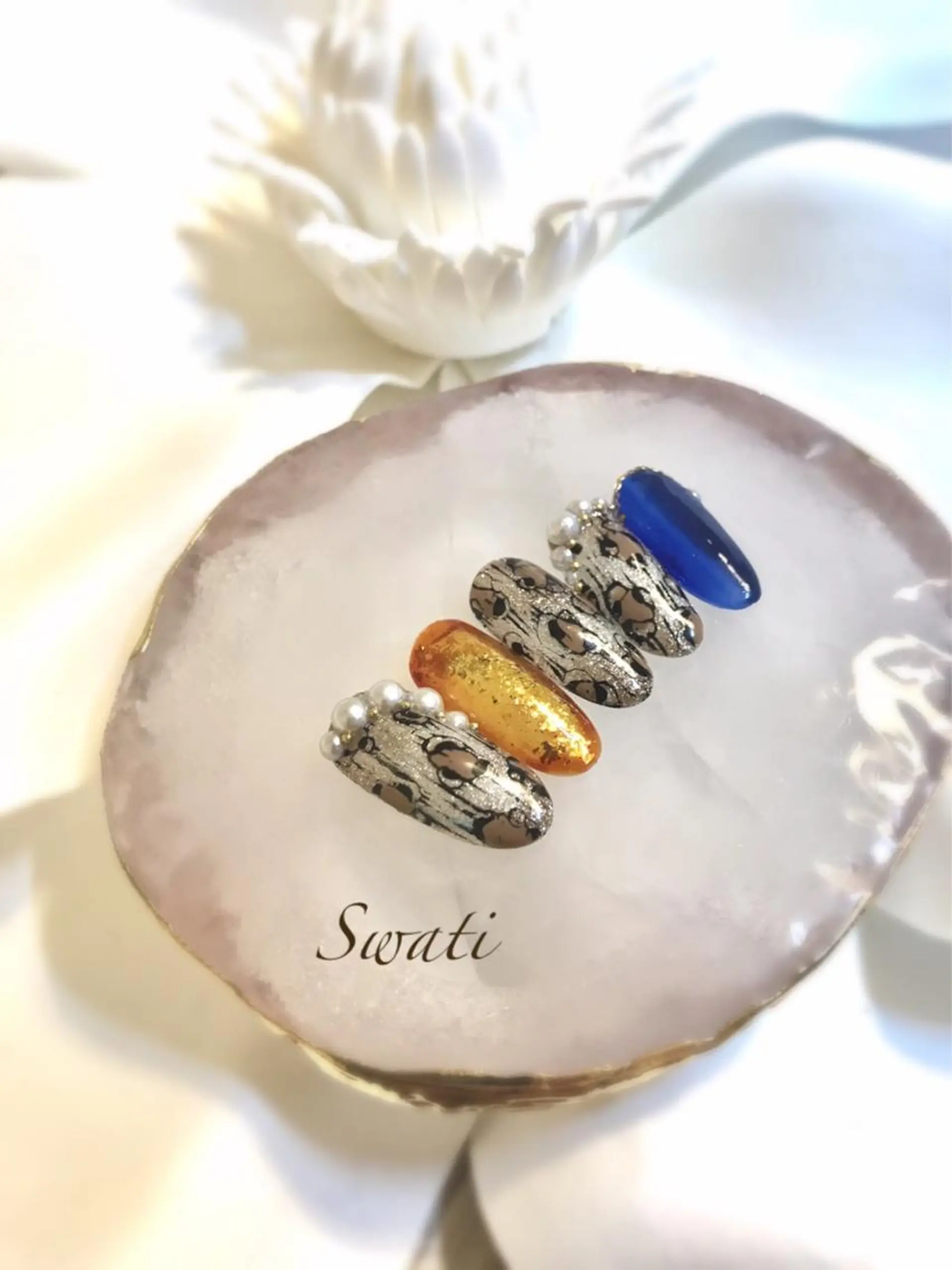 ネイル アニマル柄 アートネイル ニュアンスネイル オフィスネイル シンプルネイル yuko (ネイリスト)のネイルデザイン