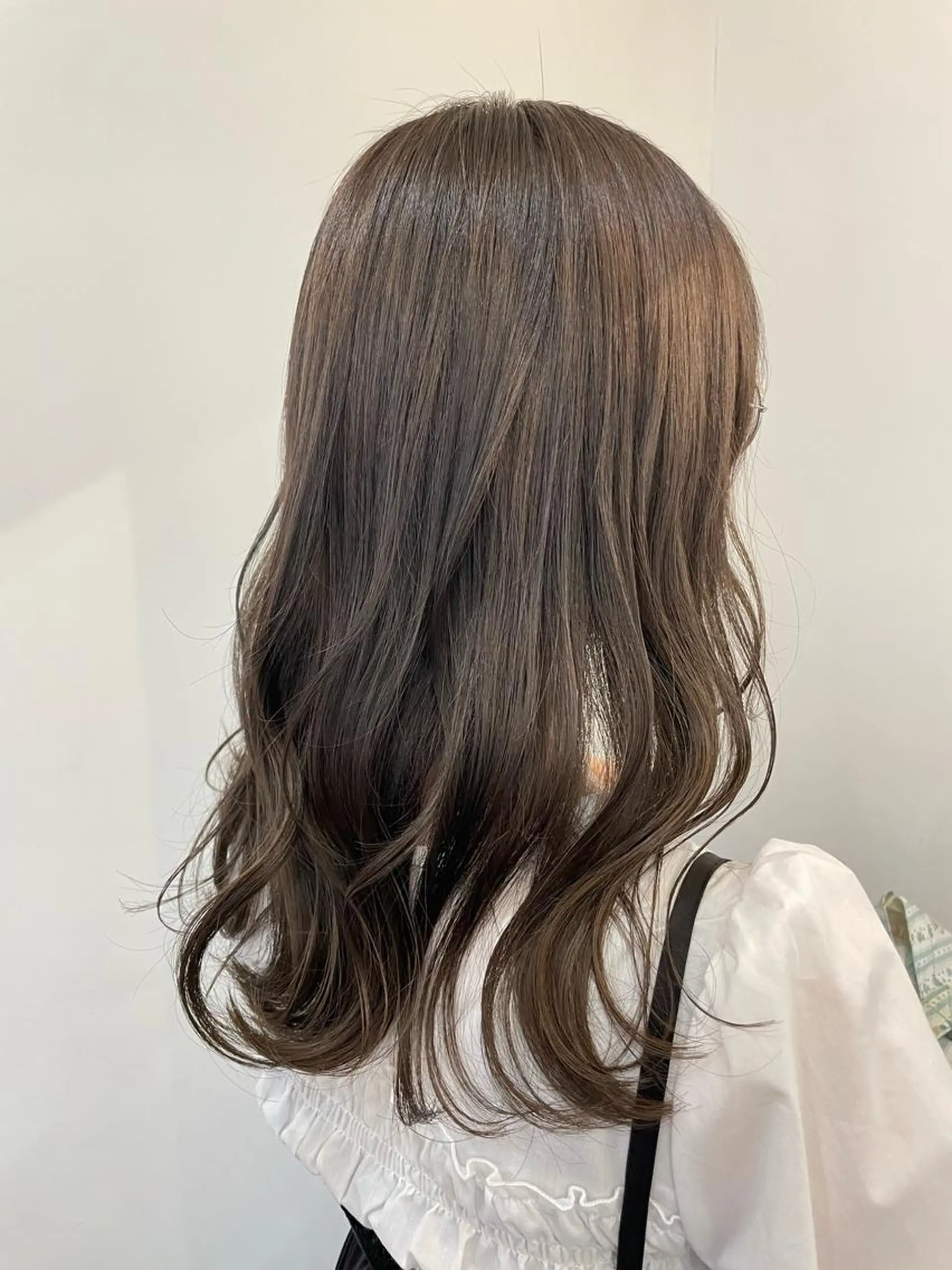 セミロング カラー ブリーチ ダブルカラー ブリーチなしカラー 【表参道】Ruri デジタルパーマのヘアスタイル