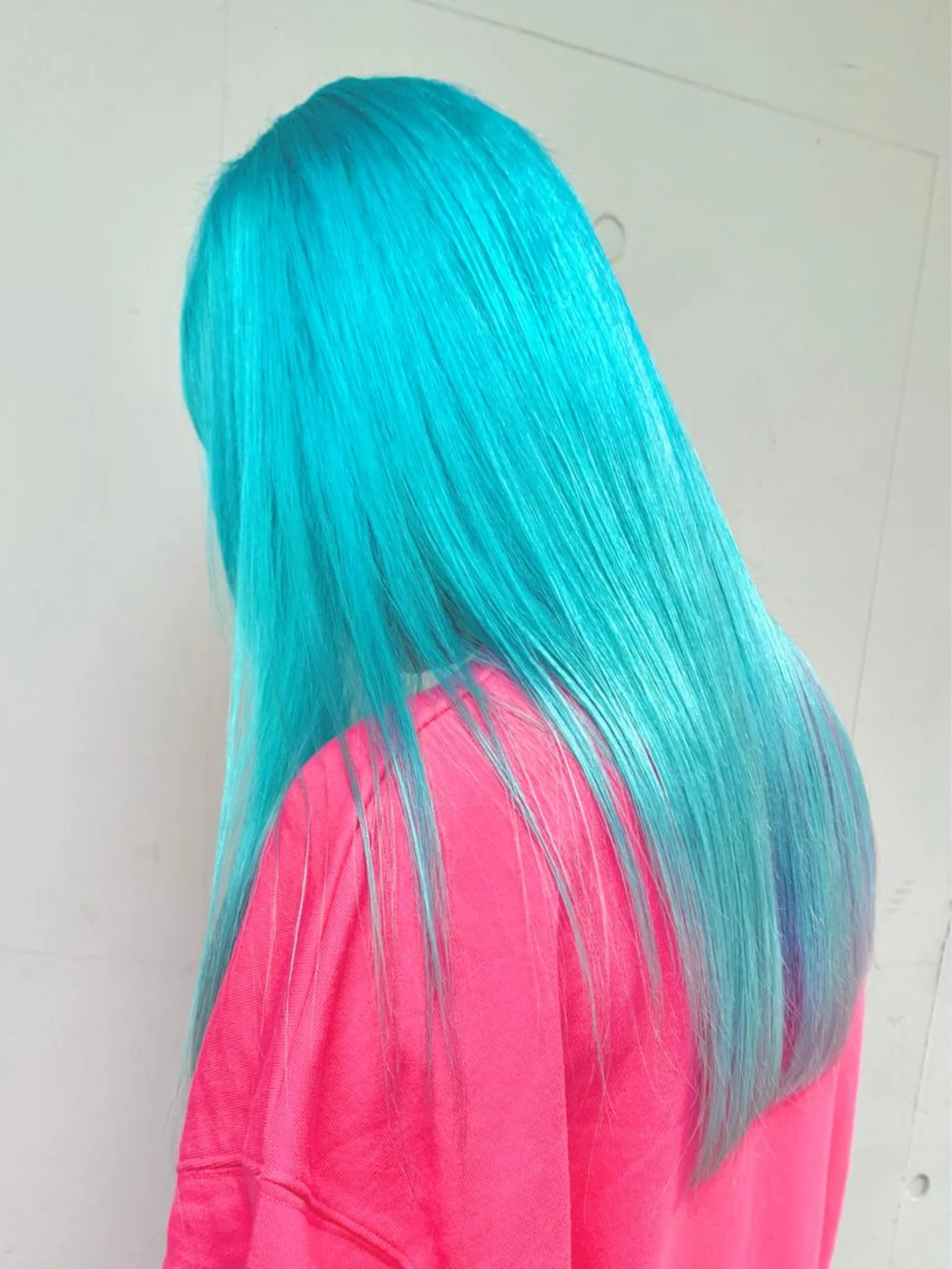 ロング カラー アディクシーカラー ブリーチ ブルーカラー ケアブリーチ ダブルカラー カット ヘアカラー トリートメント もにか🌞原宿/渋谷 🌝ブリーチカラーのヘアスタイル