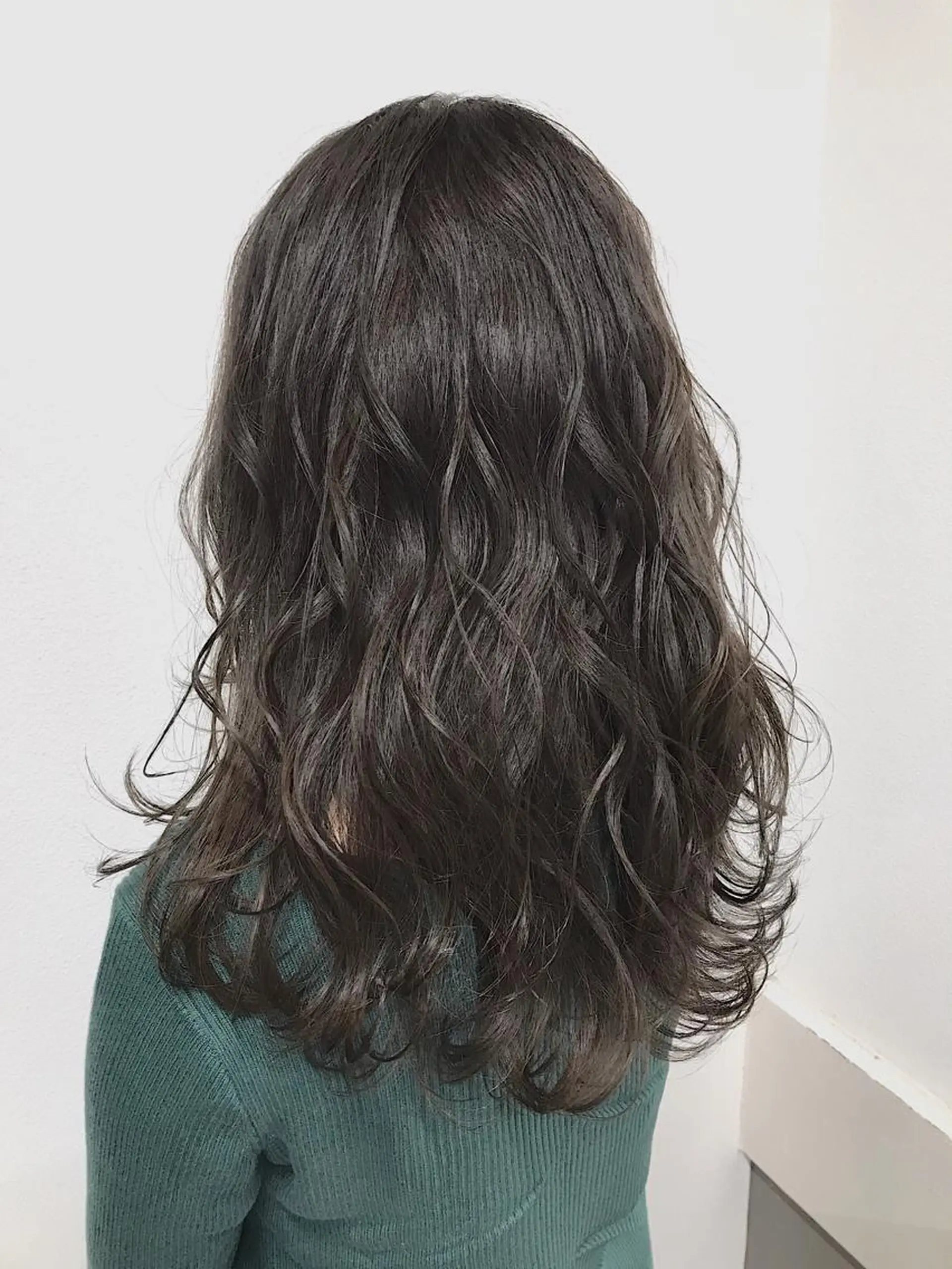 セミロング カラー lani ブリーチ /ダブルカラーのヘアスタイル