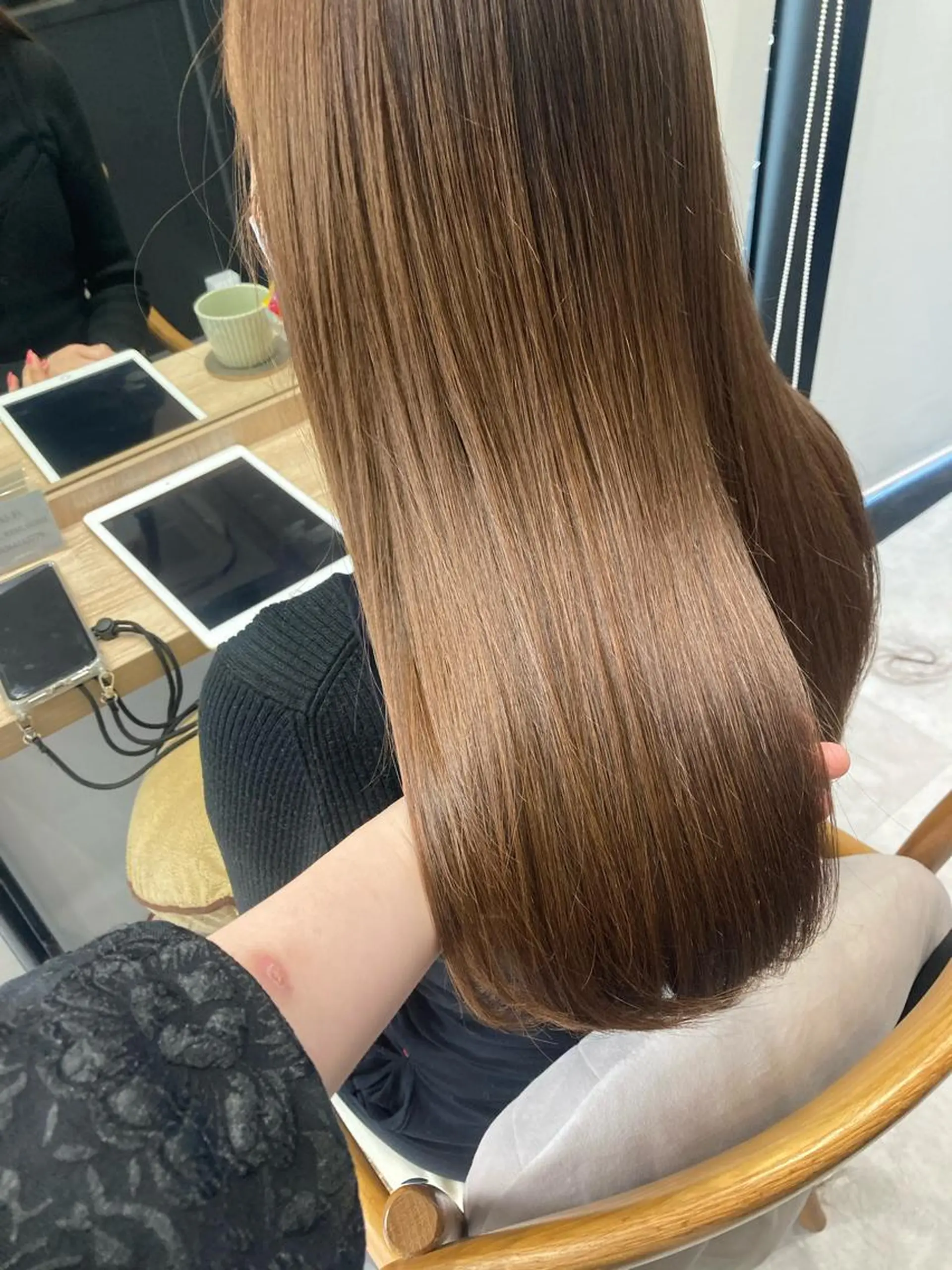 セミロング ✨色持ちの良い艶 カラー✨蟹江真世のヘアスタイル