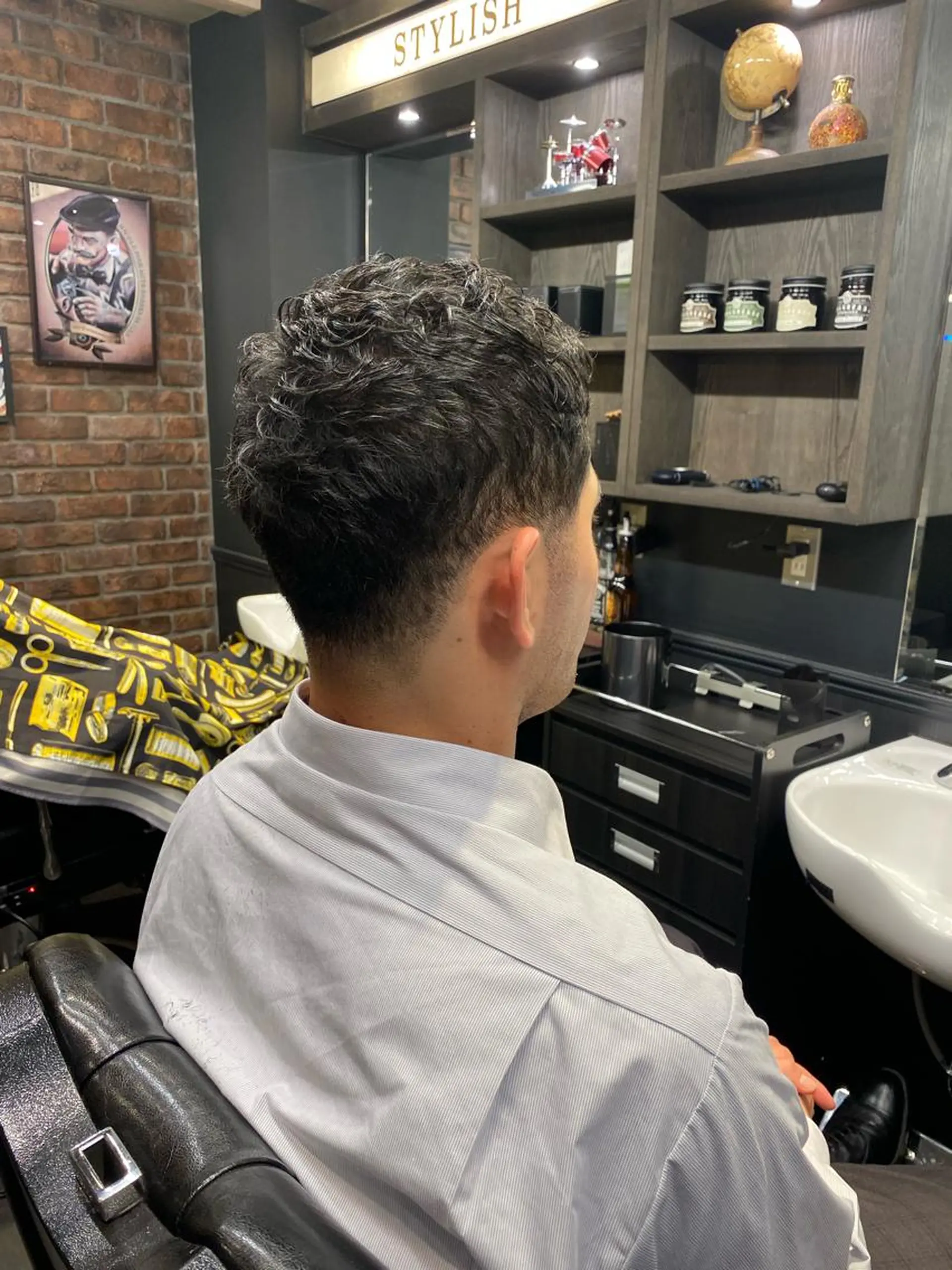 ショート メンズ フェードカット AKI ーのヘアスタイル