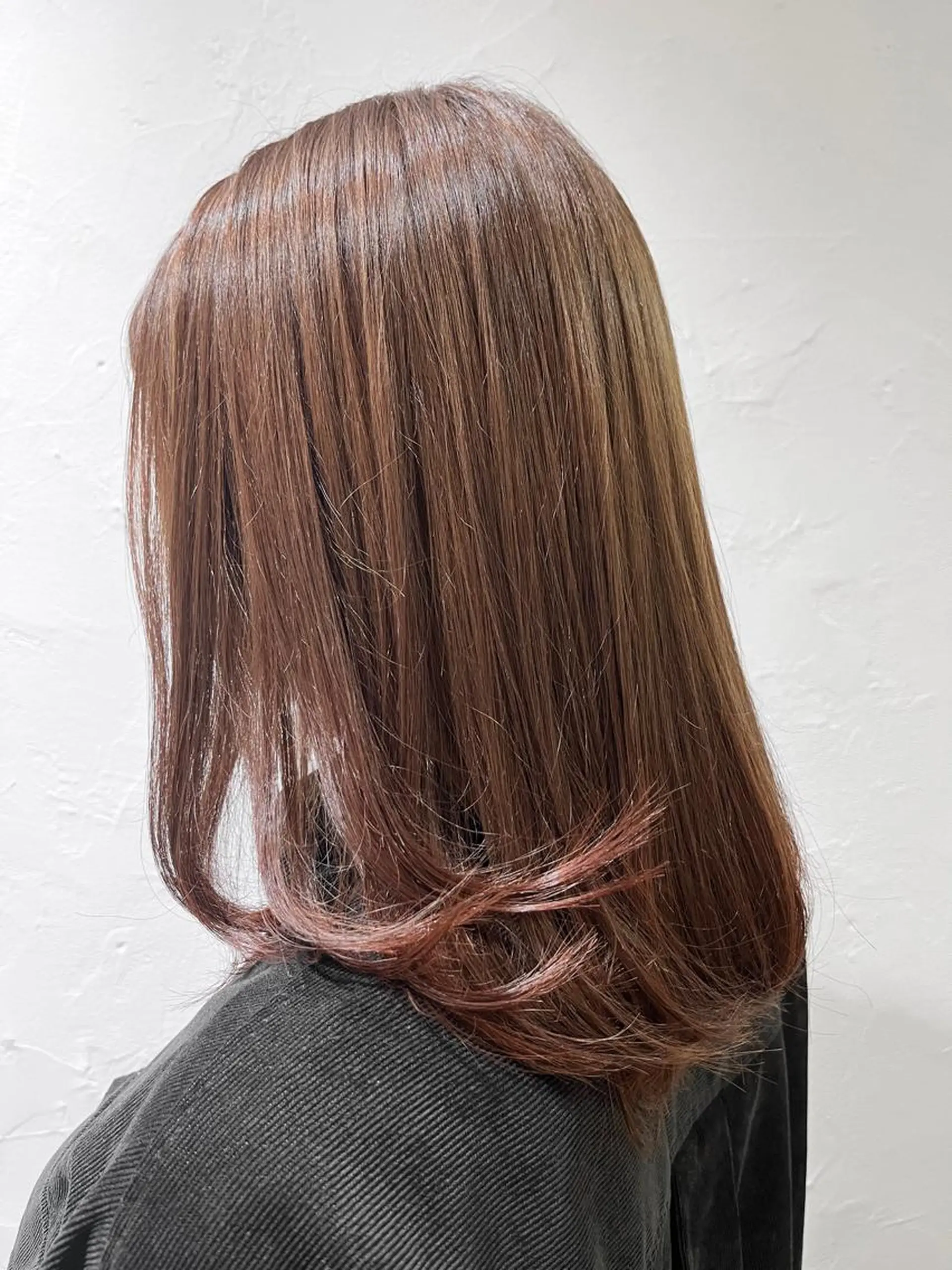 セミロング カラー 透明感カラー グラデーションカラー オレンジ カット ヘアカラー トリートメント 美容室stadium所属・美容室stadium 横田ジュンコのヘアスタイル