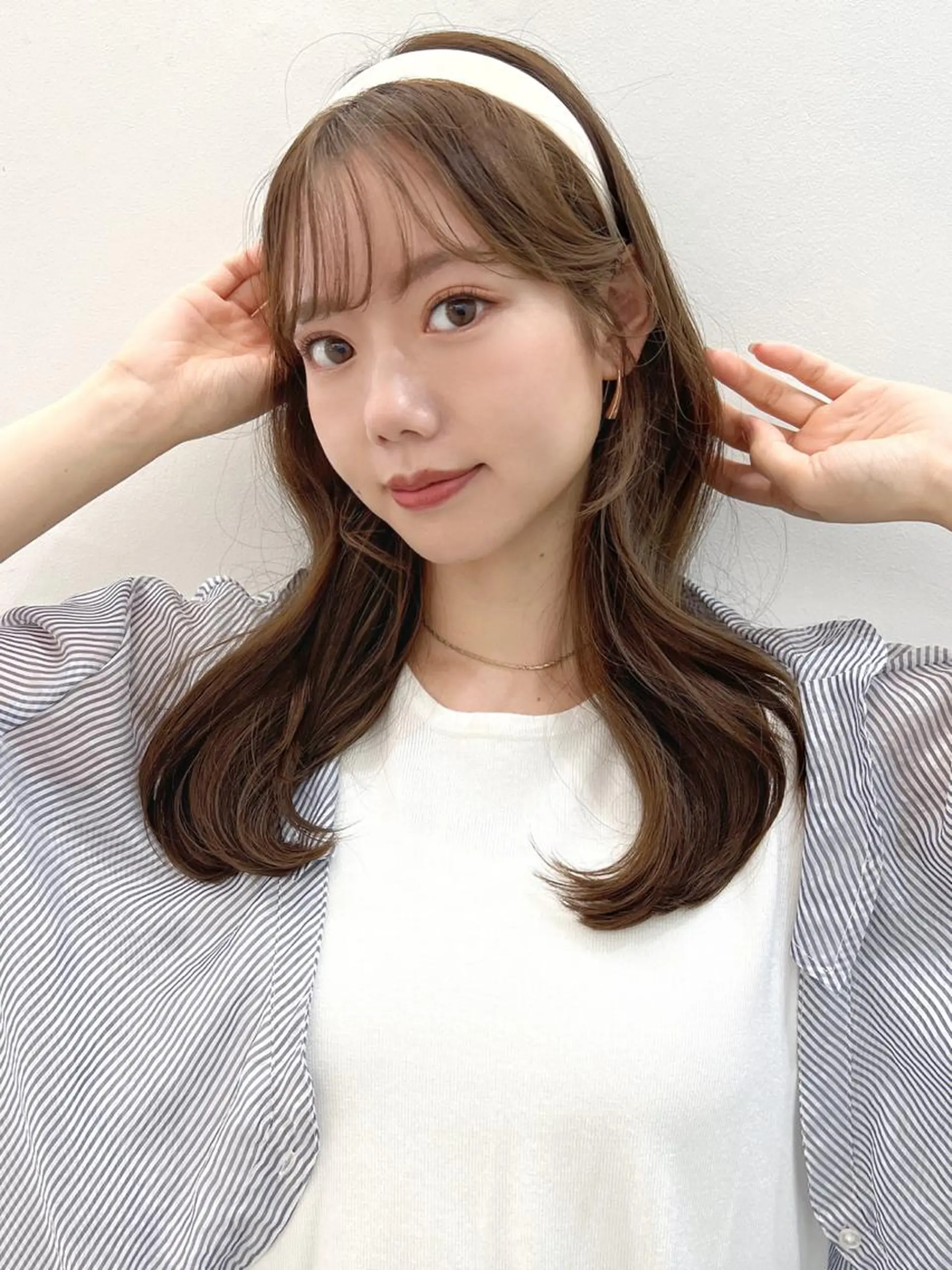 ロング カラー ブリーチ 透明感カラー ブリーチなしカラー 顔周りカット 韓国風ヘア カット ヘアカラー 韓国ヘア☁️ mitsukiのヘアスタイル