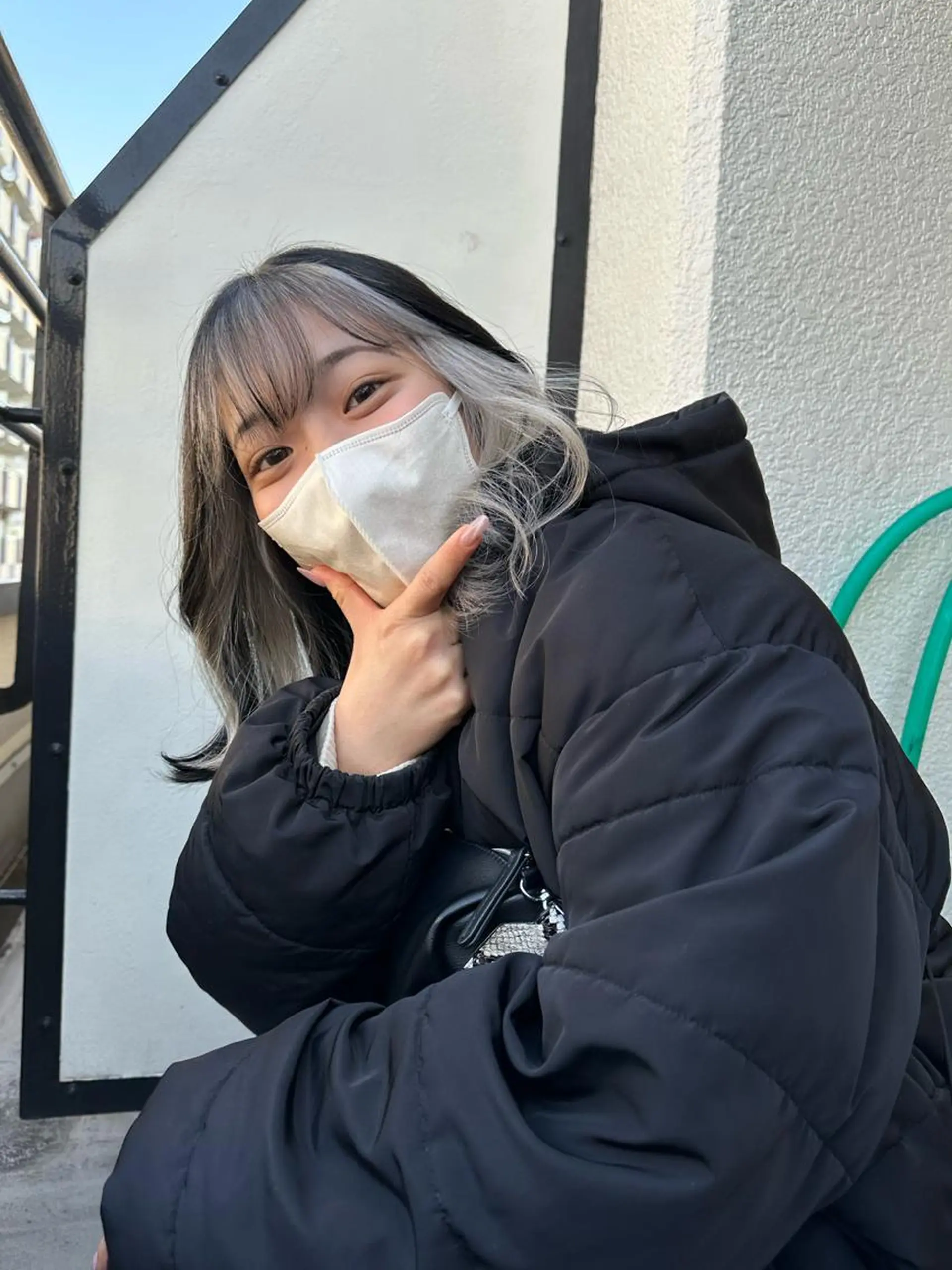 ミディアム カラー パーマ ヘアアレンジ メンズ キッズ ネイル マツエク・マツパ アイブロウ メンズバレイヤージュ メンズブリーチ メンズハイライト メンズインナーカラー メンズ韓国風 切りっぱなしヘアボブ ミディアムヘアRYOのヘアスタイル