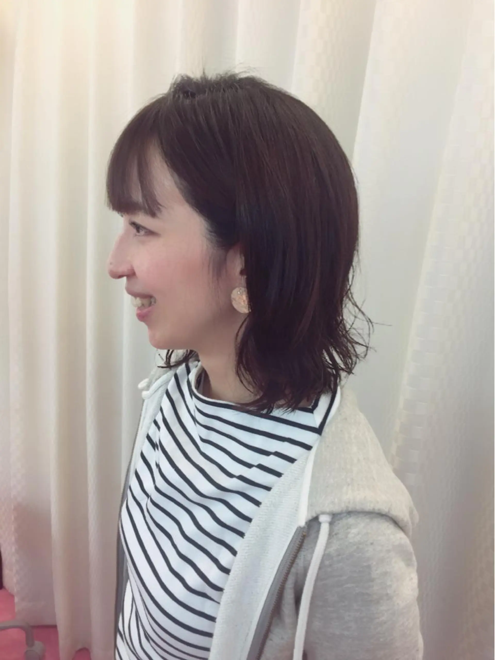 ミディアム ミディアムパーマ ティアラbyギャロ ティアラbyギャロのヘアスタイル