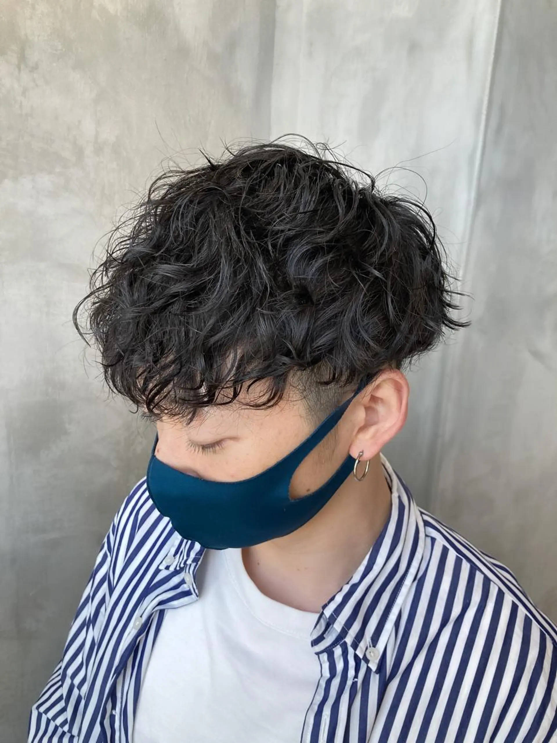 ショート パーマ メンズ マッシュ 波巻きスパイラルパー マ/シャドウパーマ駿のヘアスタイル