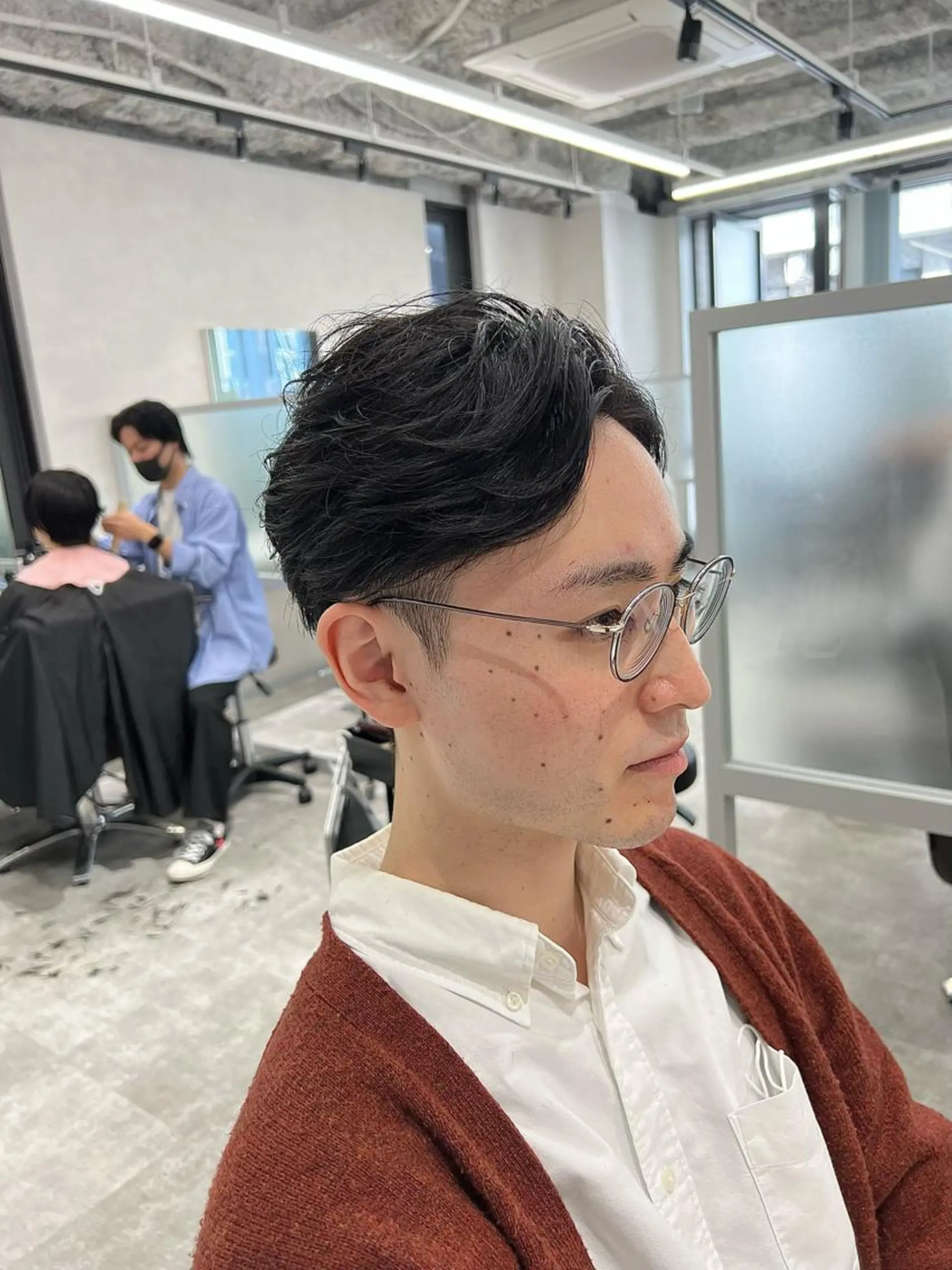 ショート カラー メンズ 関西センターパート メンズモデル募集のヘアスタイル