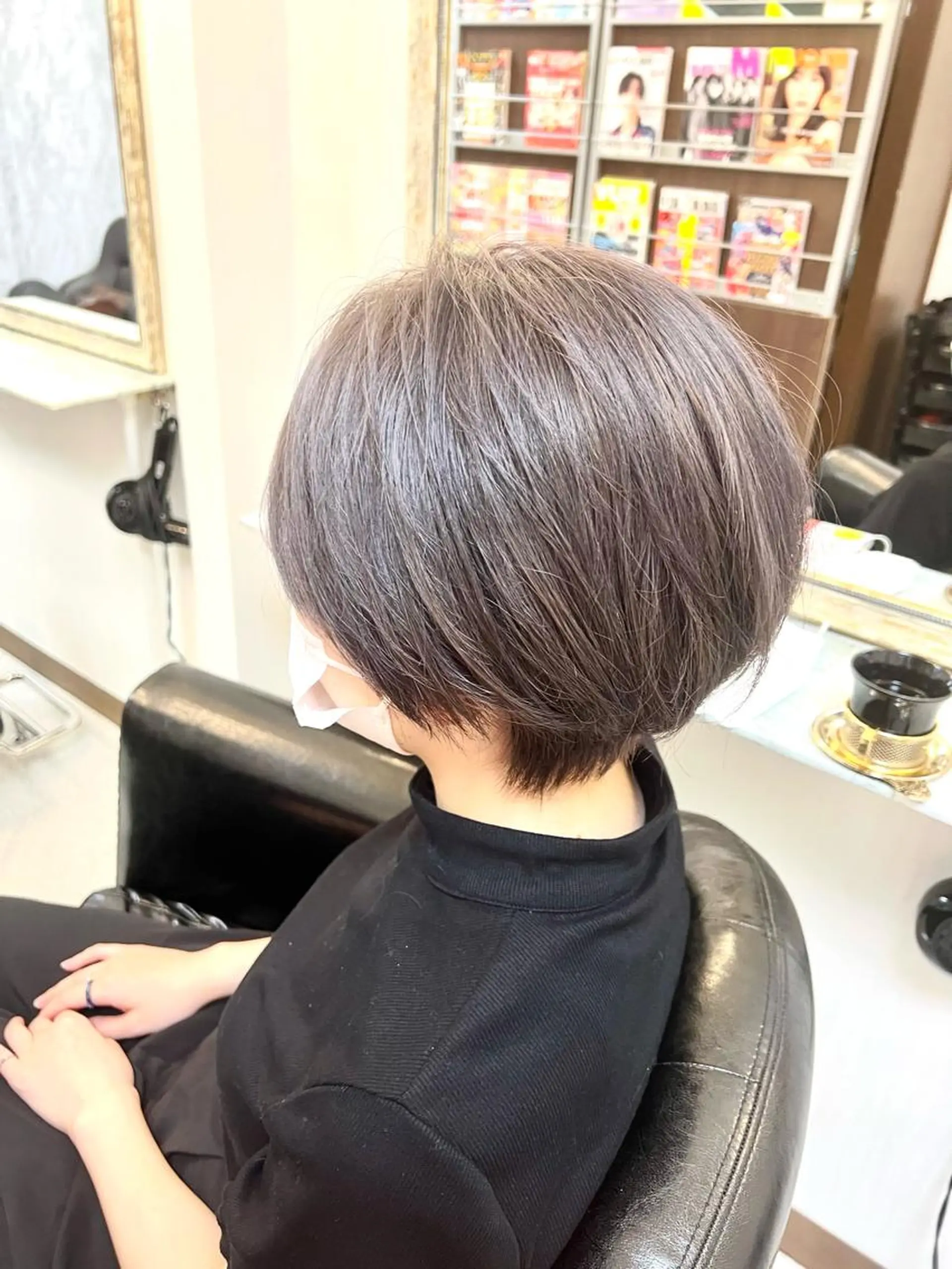 ショート カラー シルバー ショートヘア KEN 🌟のヘアスタイル