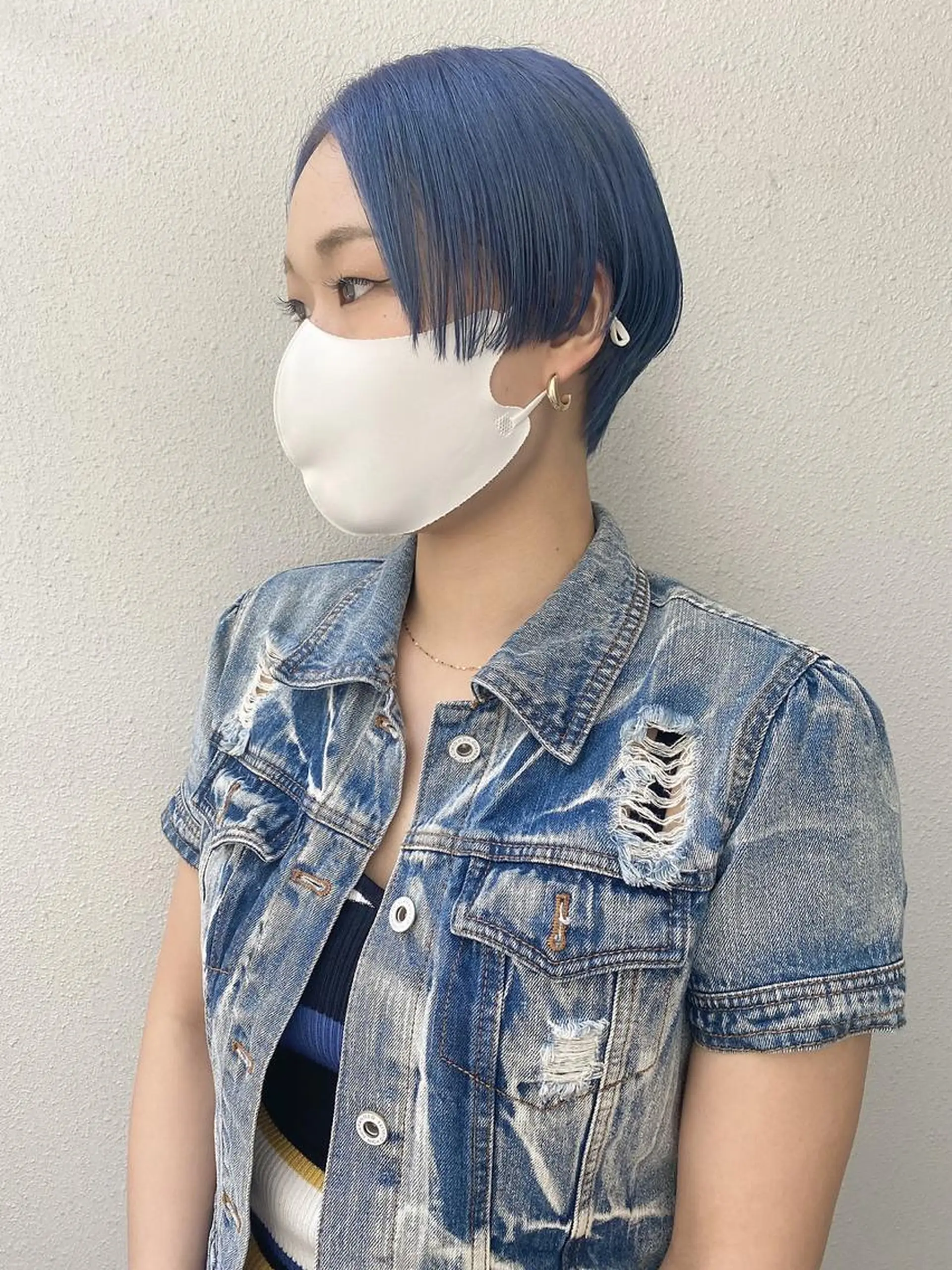 カラー ブリーチ ネイビーカラー 中村 彩夏のヘアスタイル