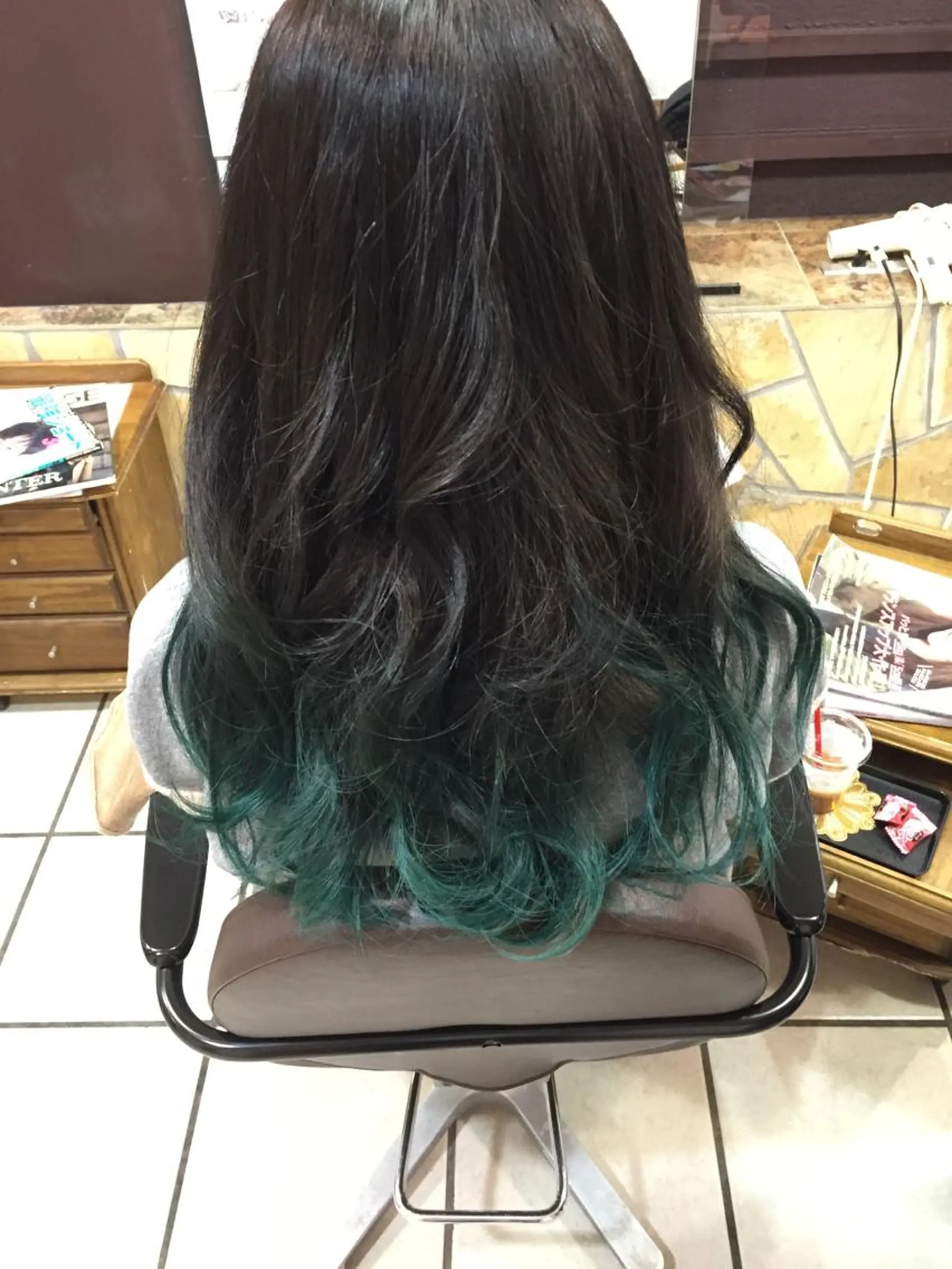 ミディアム セミロング 西村 達哉のヘアスタイル