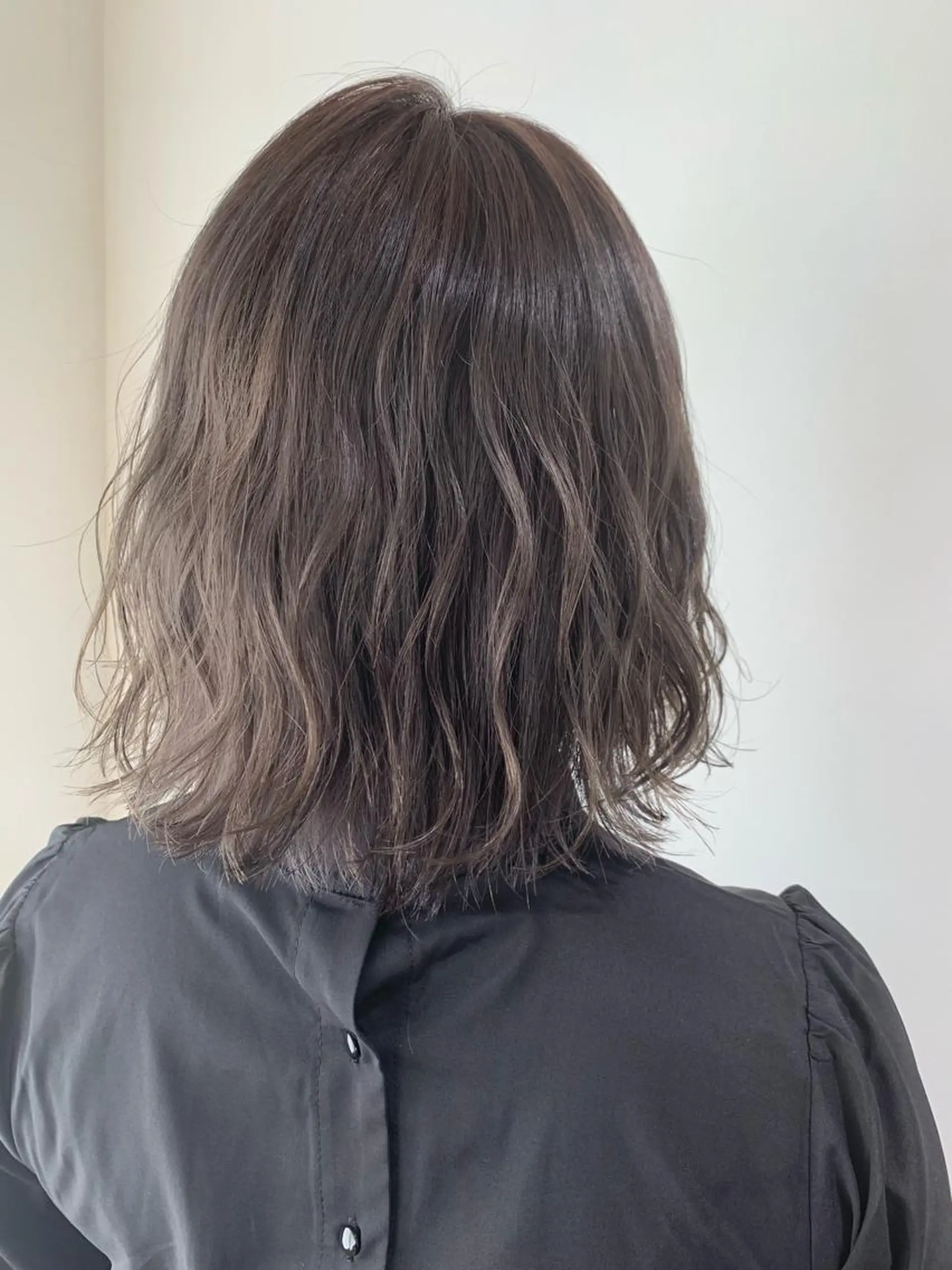 ミディアム カラー グレージュ 外国人風カラー カット ヘアカラー トリートメント 🌿椿 夢来🌿のヘアスタイル