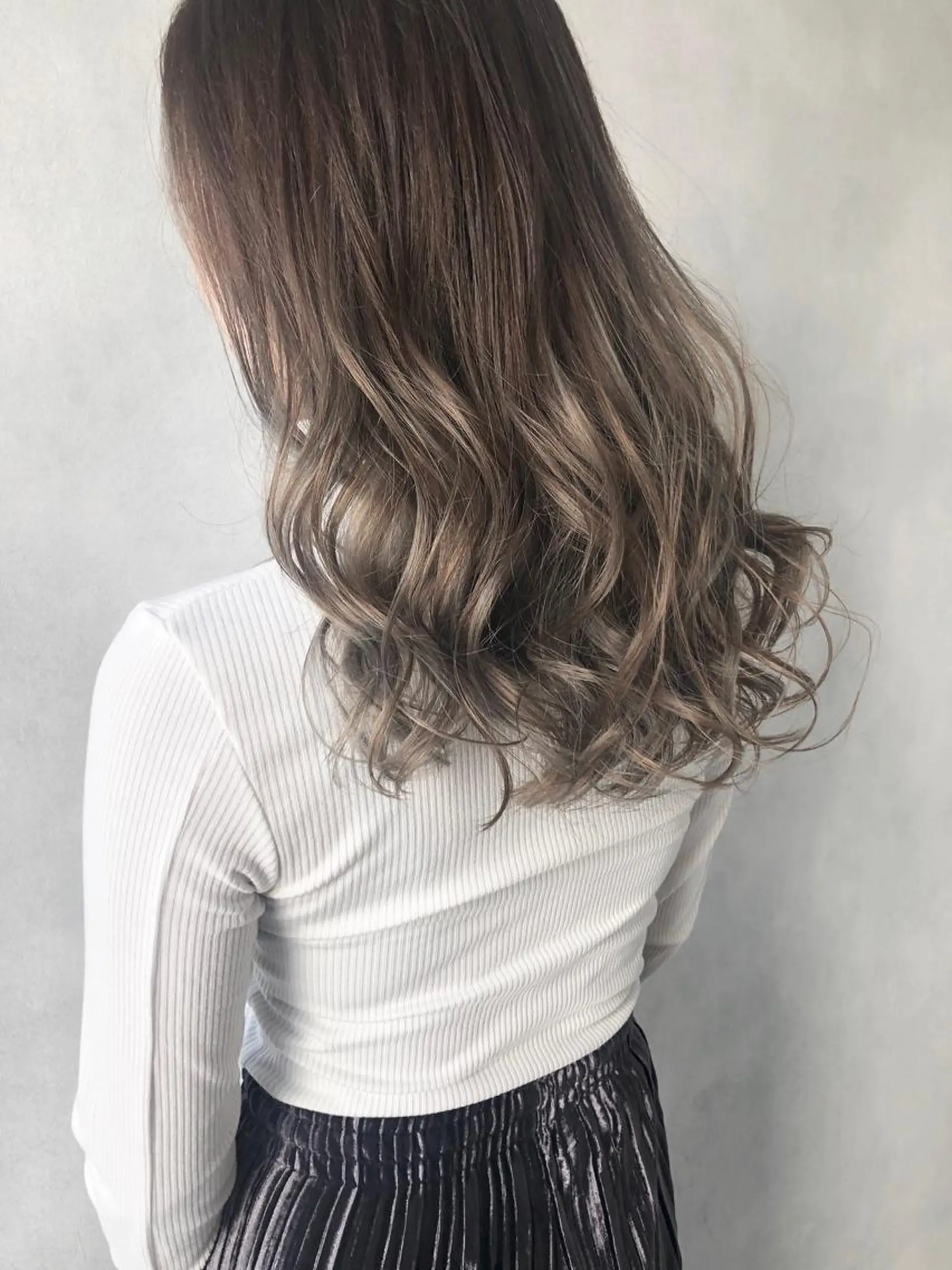 ロング ハイライト 小澤大輔 YOLO hairのヘアスタイル