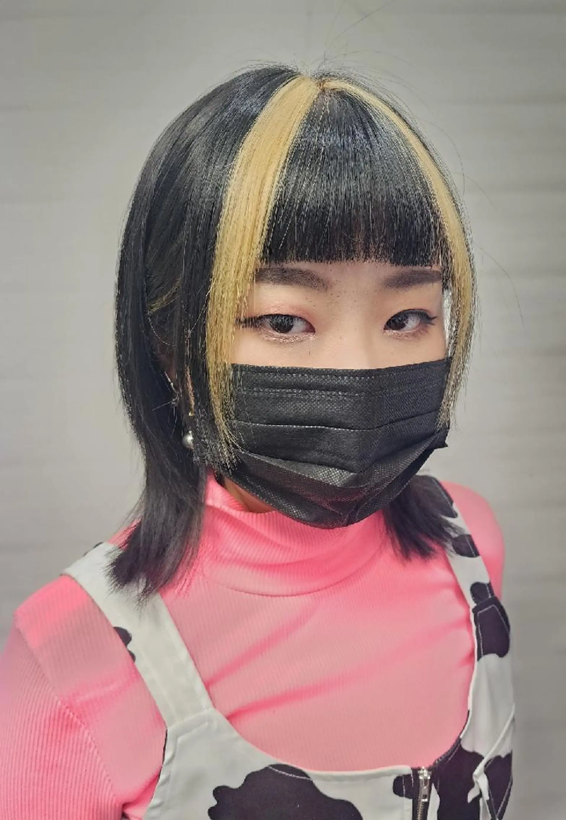 ショート ハイトーン/ブリーチ /デザインカラーのヘアスタイル