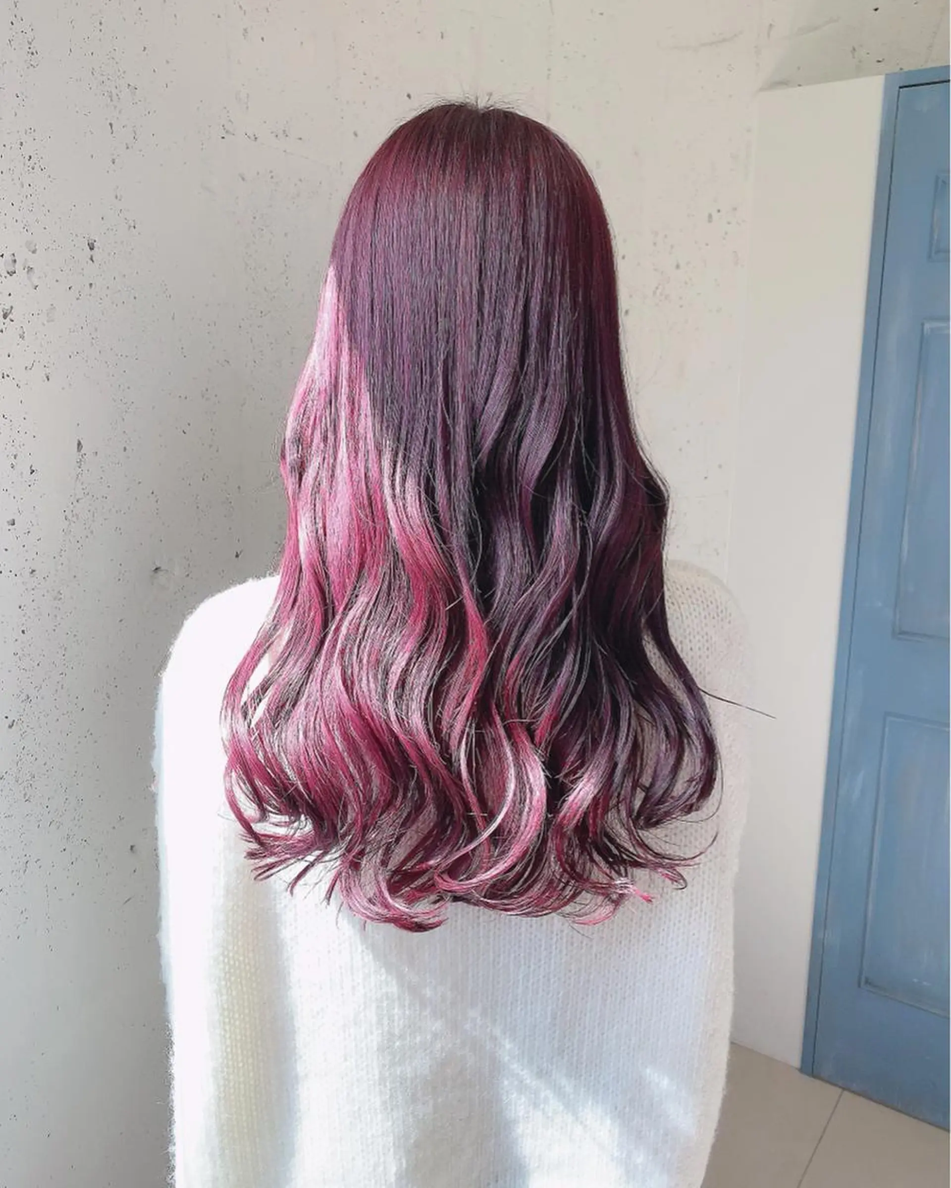 ロング カラー カット ヘアカラー 透明感ハイトーン🦄 キラ🌈のヘアスタイル