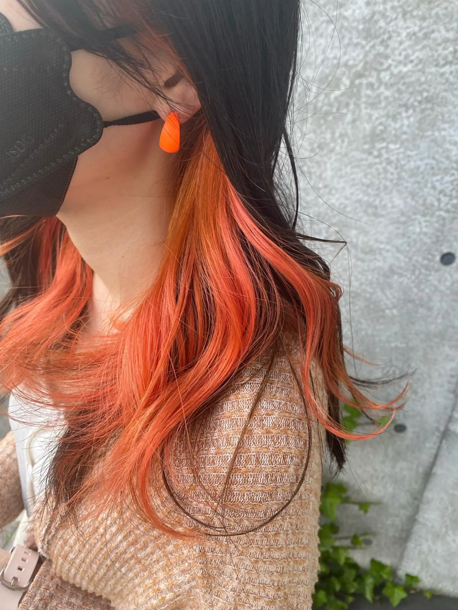 セミロング カラー ブリーチ オレンジ ヘアカラー エクステ/ハイトーン /インナー礒野朱里のヘアスタイル
