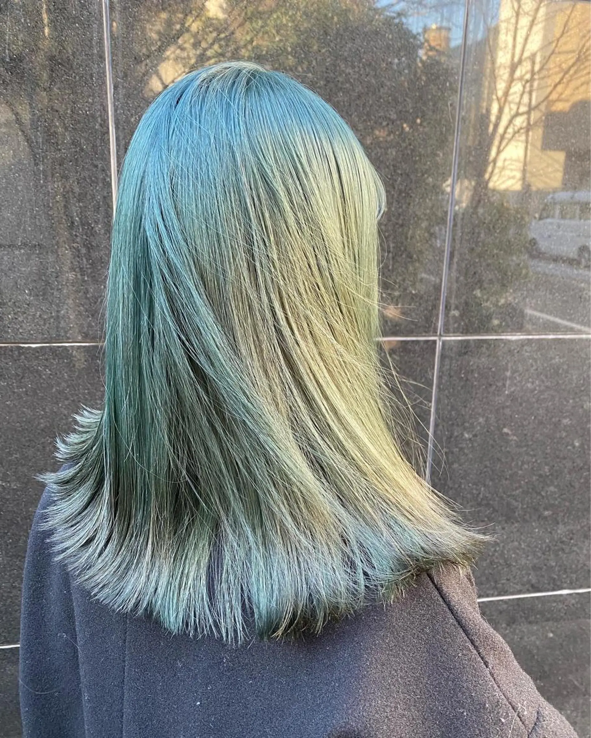 セミロング カラー stylist トモヤのヘアスタイル