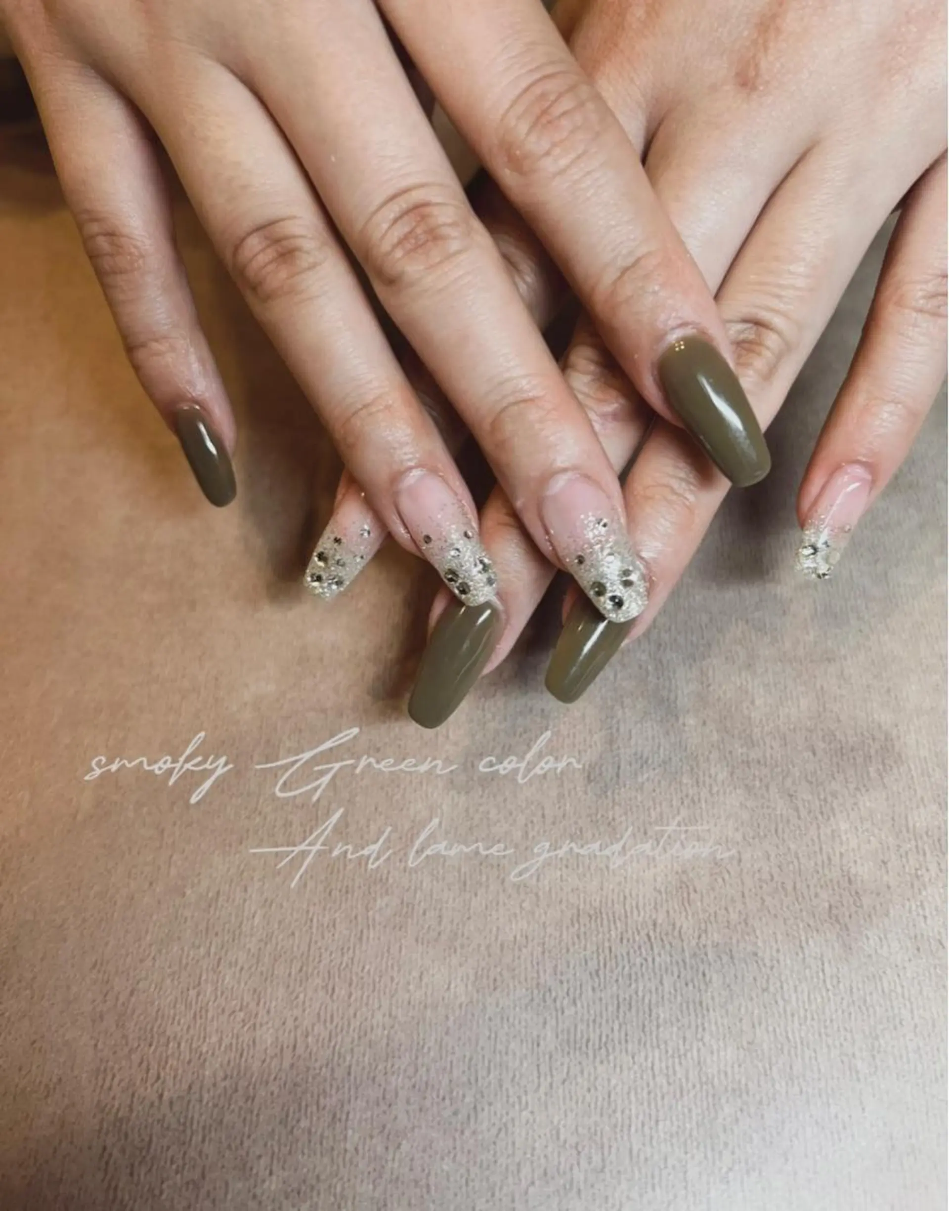 ネイル 🫧Lua.nail 🍒emuのネイルデザイン