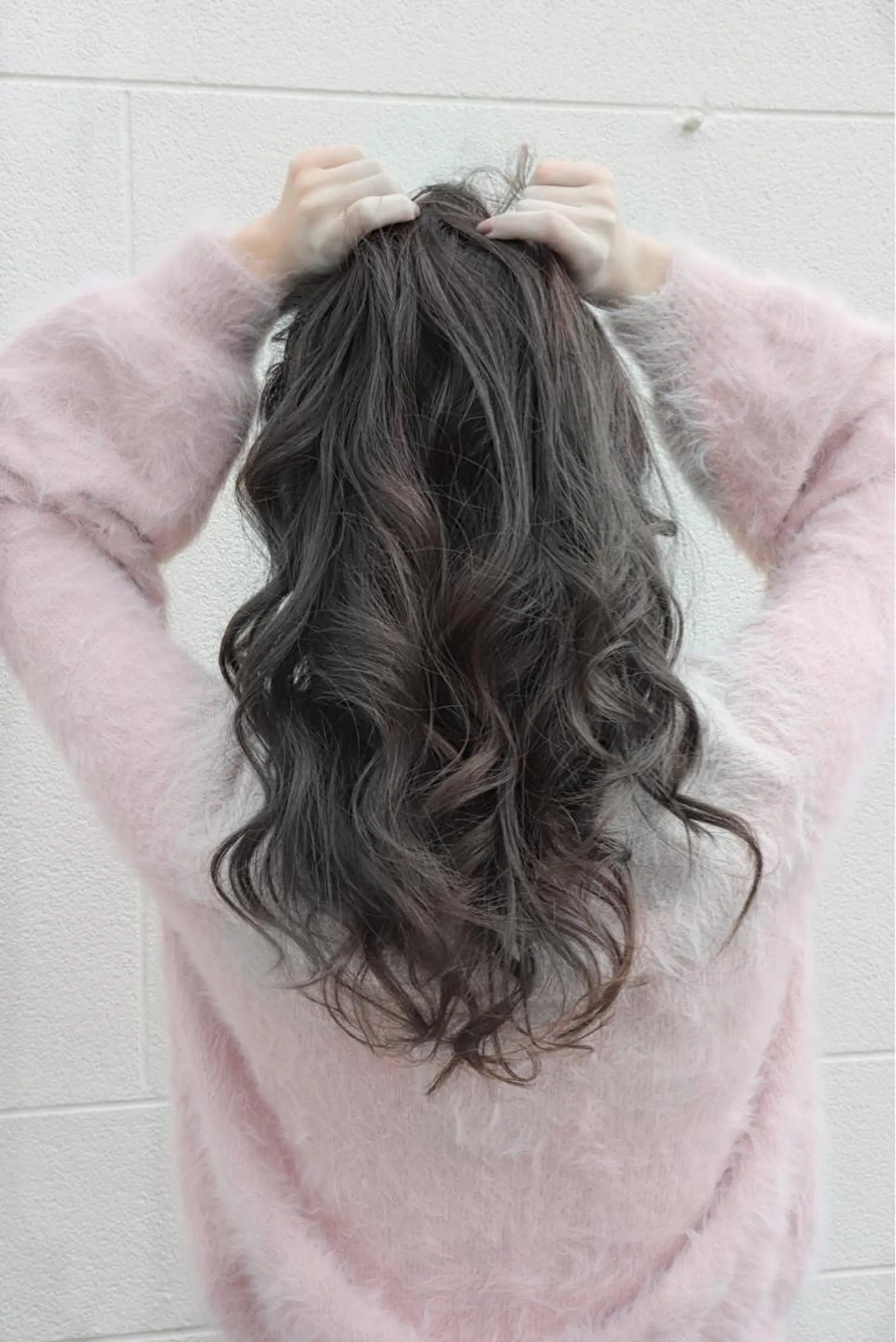 ロング カラー アッシュ アッシュグレー アッシュグレージュ グレージュ ヘアカラー トリートメント Agu  清尾 浩昭のヘアスタイル