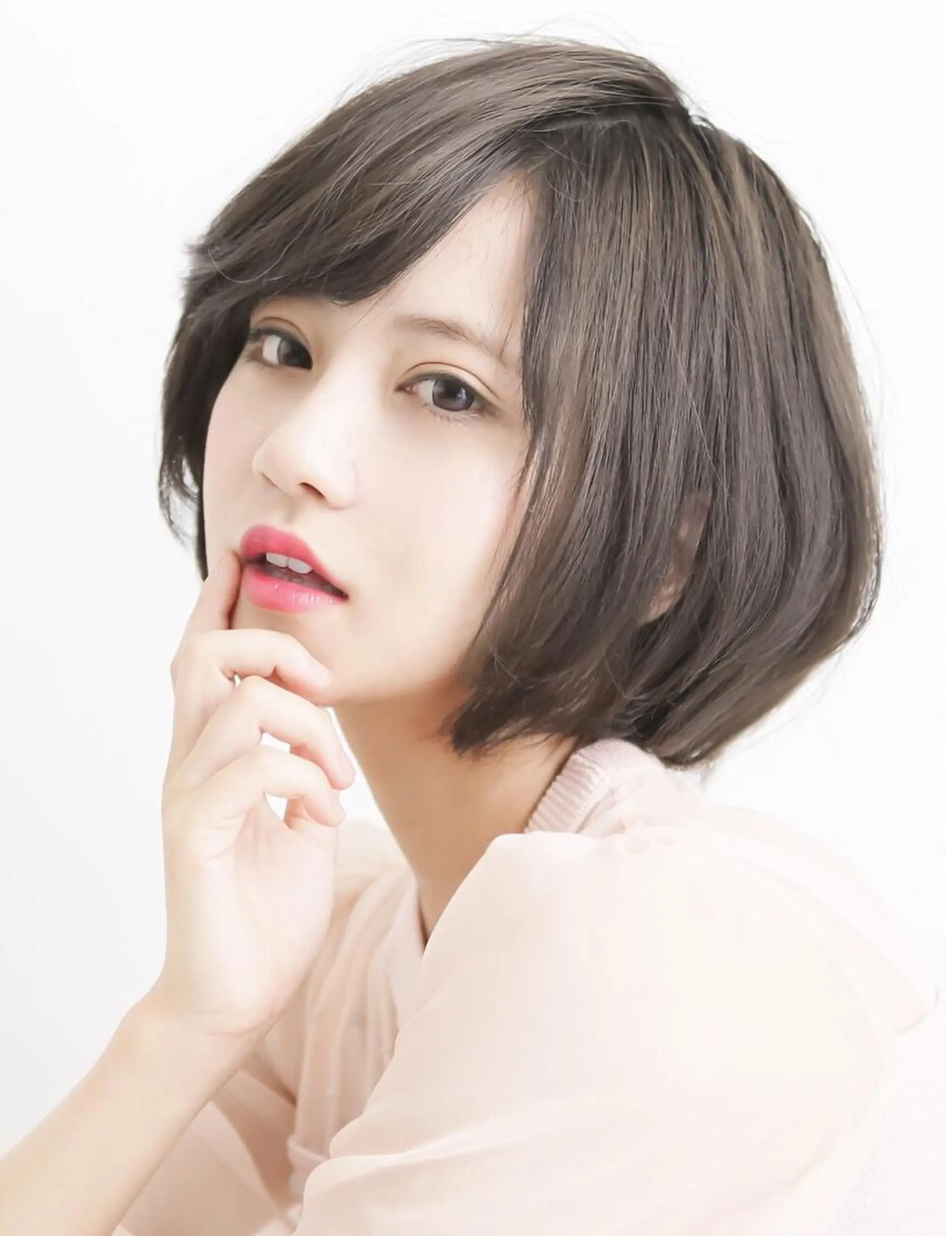 ショート カラー イヤリングカラー Ai 浅草橋店のヘアスタイル