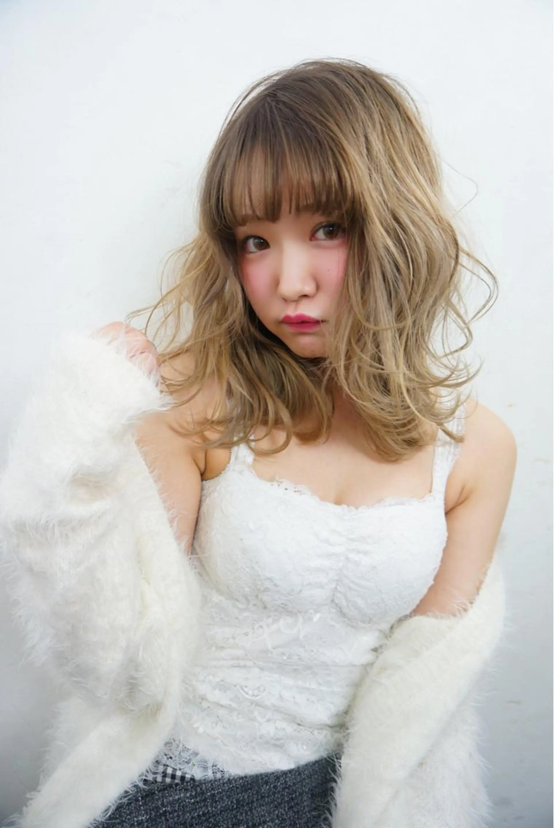 ミディアム カラー sharesalon セキケイタのヘアスタイル