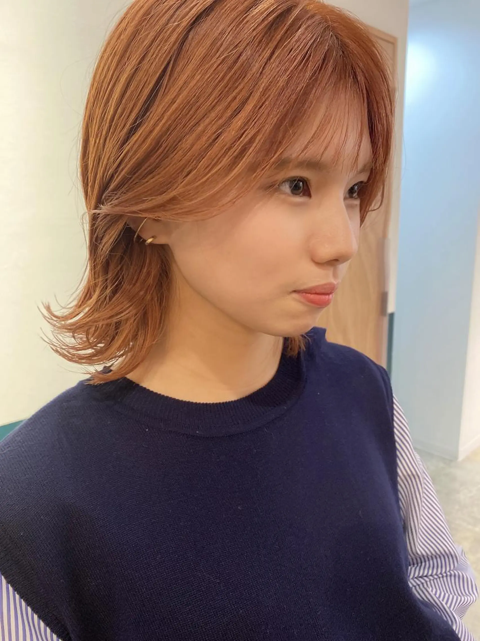 ショート カラー ヘアアレンジ 切りっぱなしボブ ブリーチ オレンジ ボブ 顔周りカット fit stand /HIIRAGIのヘアスタイル