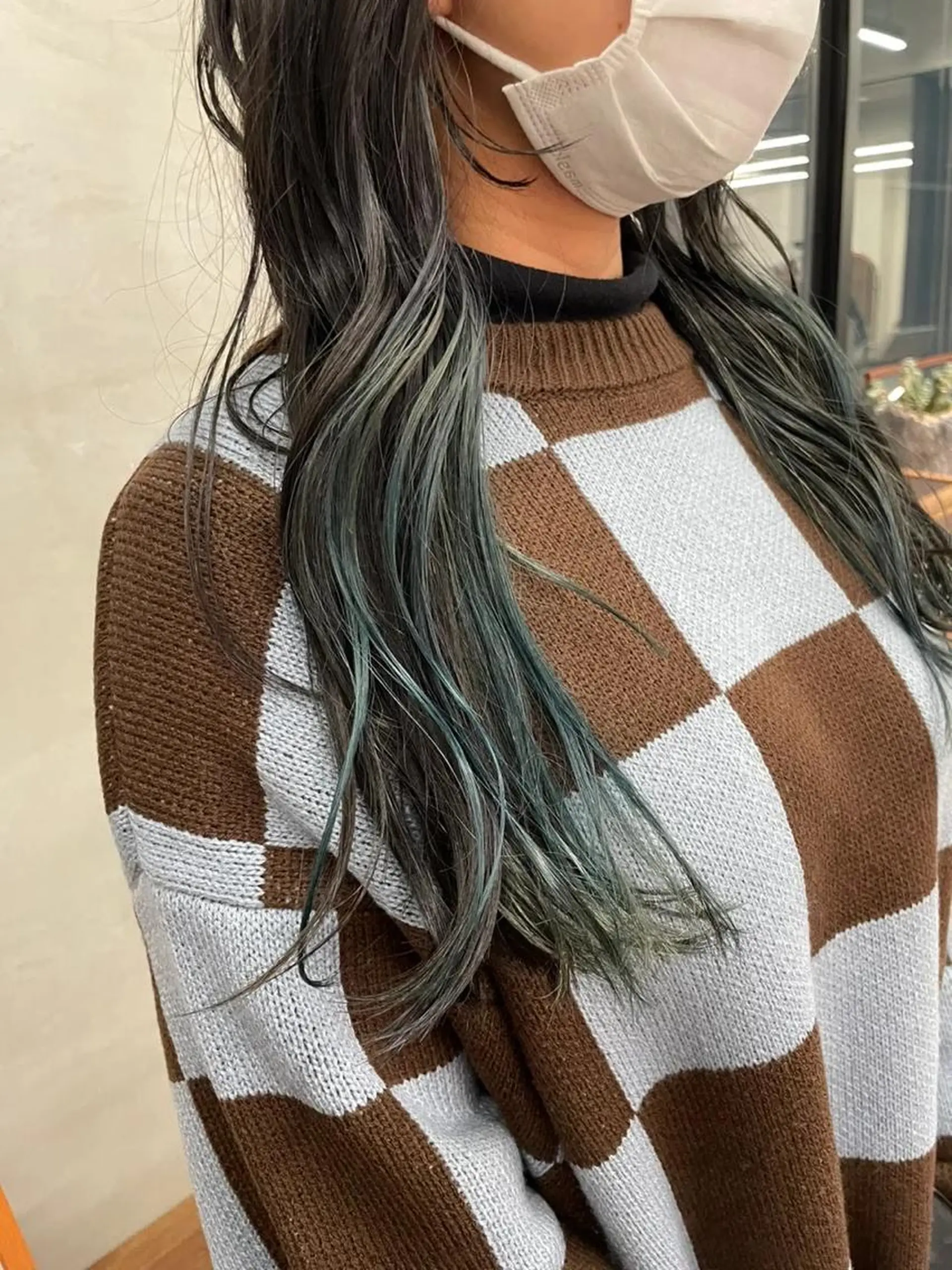 ロング カラー 鶴井 美空のヘアスタイル