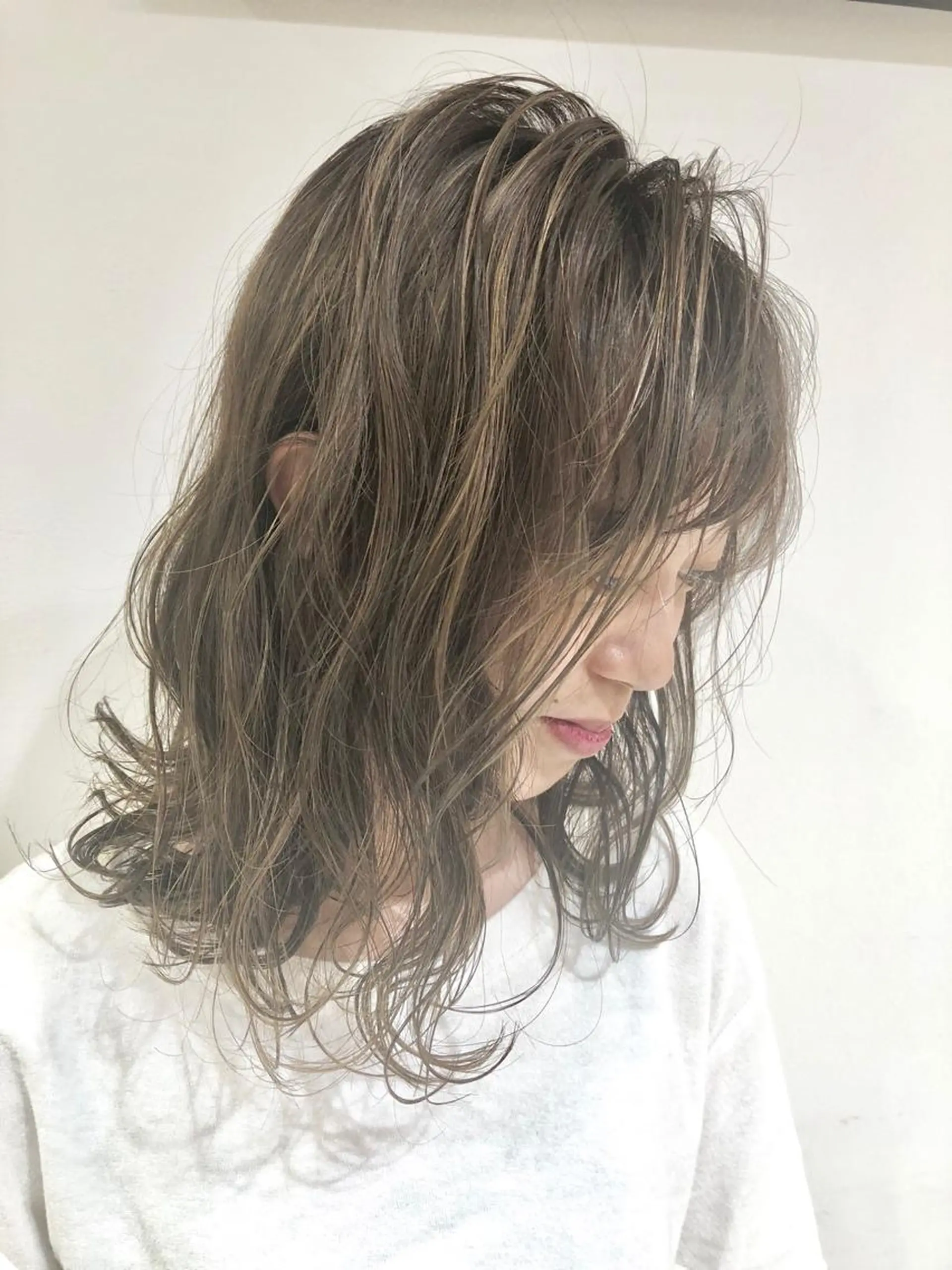 ミディアム カラー 店長 小池アキトのヘアスタイル
