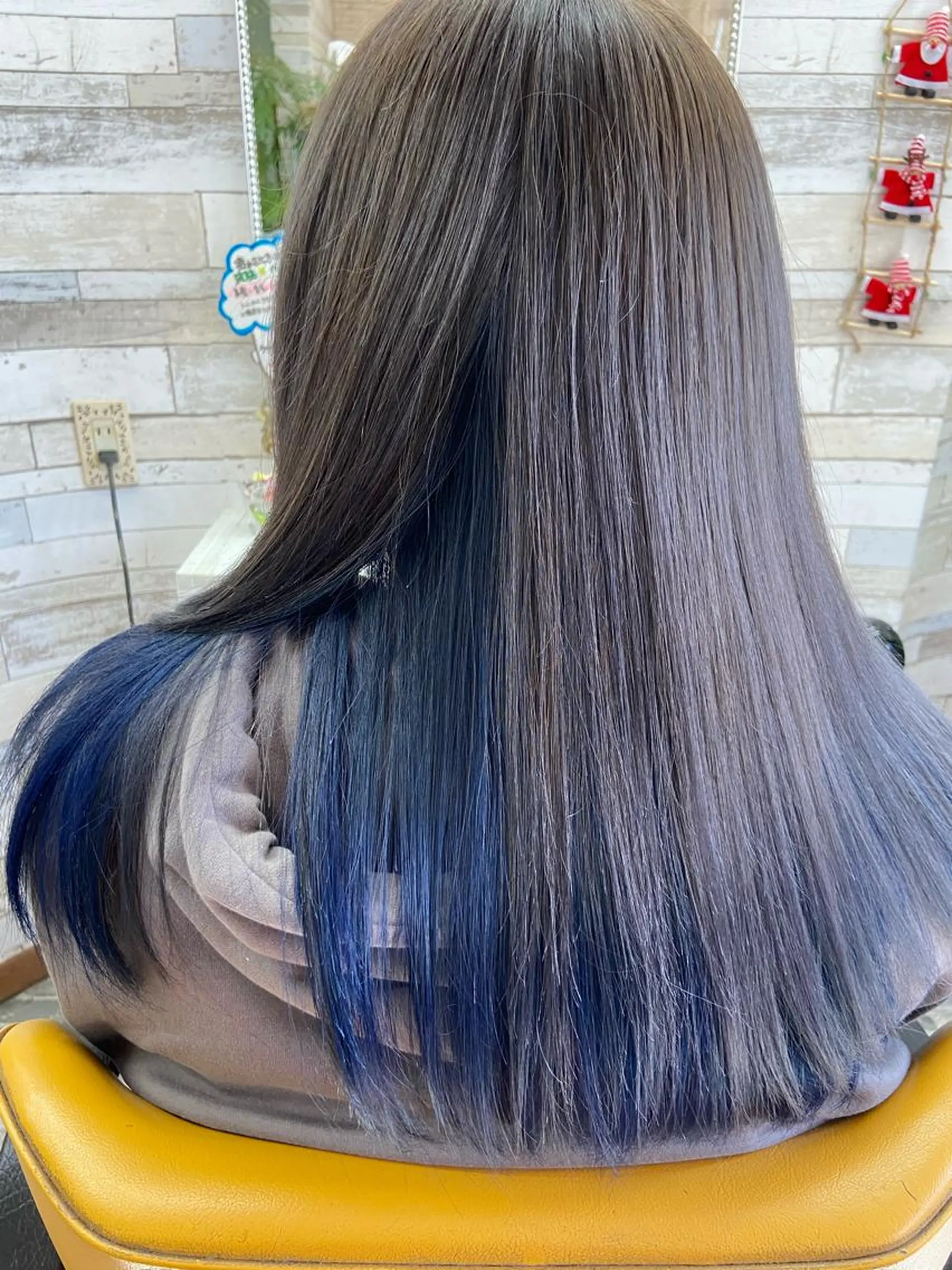 ロング カラー グレージュ イルミナカラー ヘアカラー トリートメント 大坪 拓斗のヘアスタイル