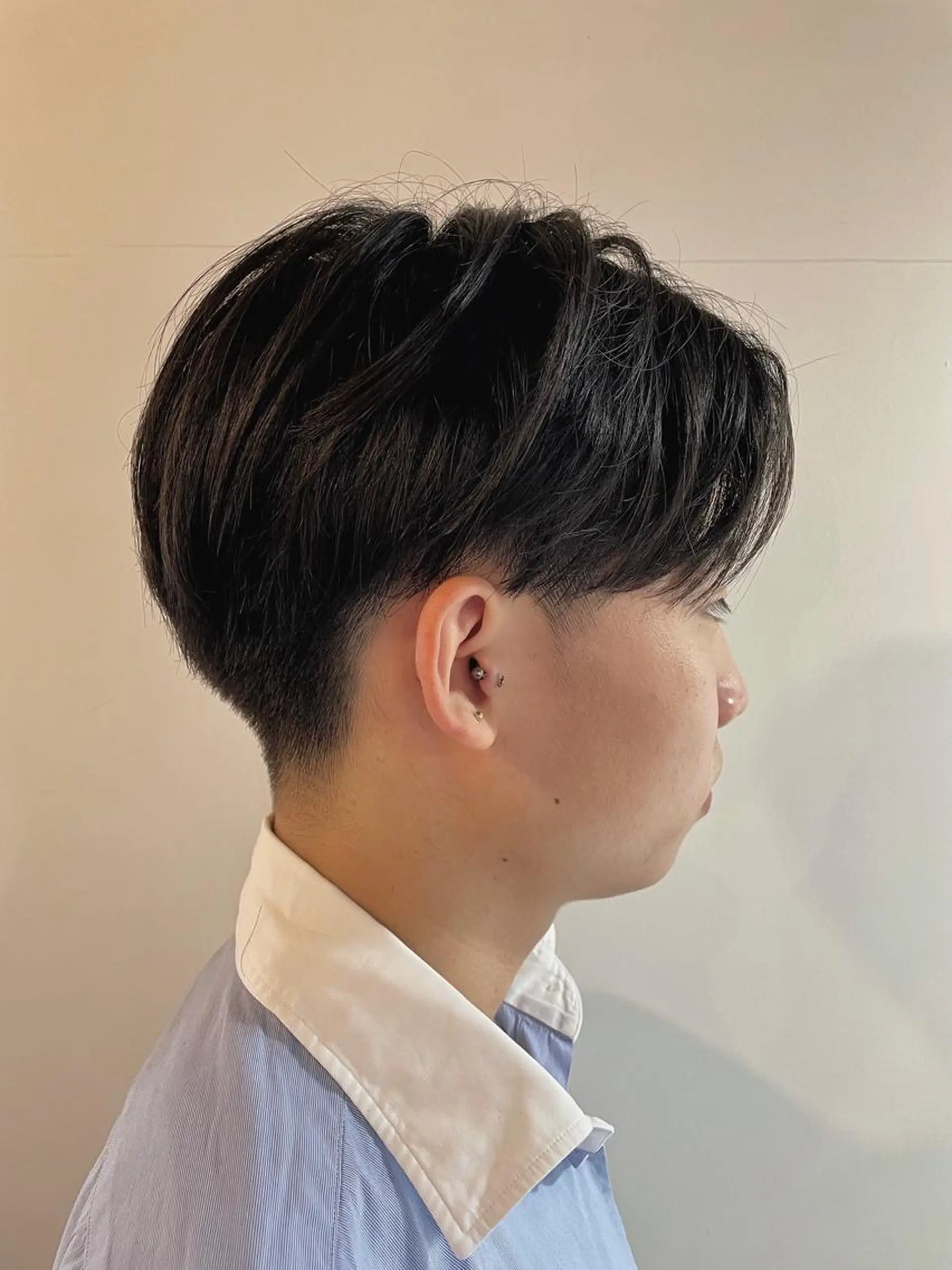 ショート メンズ センターパート メンズ韓国風 刈り上げ 韓国風ヘア 野間 祐哉のヘアスタイル