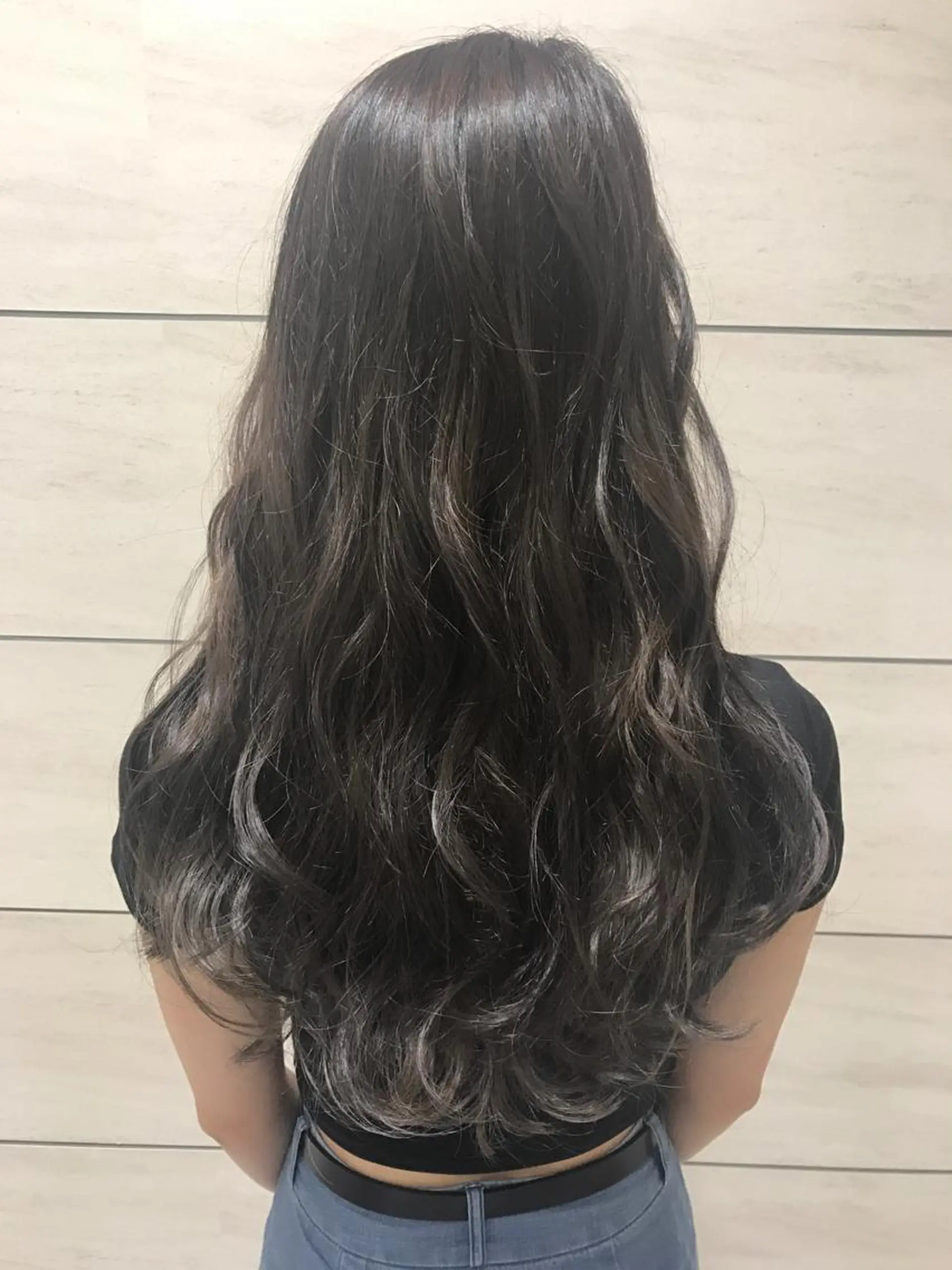 ロング カラー アッシュ ハイライトカラー ハイライト noll【今池駅前】 池田碧花のヘアスタイル