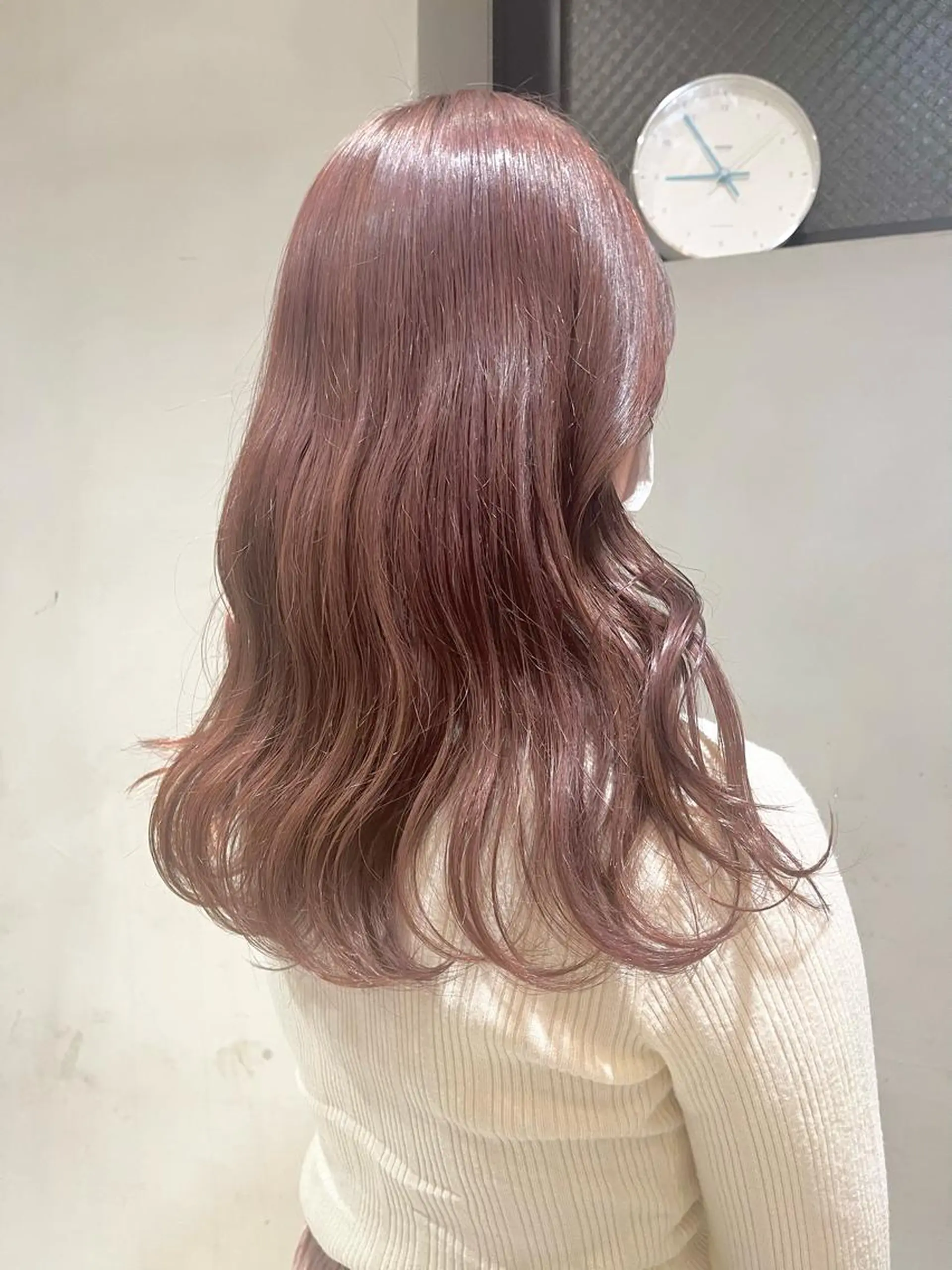 セミロング カラー ブリーチ ピンクカラー 🎀艶モテカラー🎀 彩季のヘアスタイル