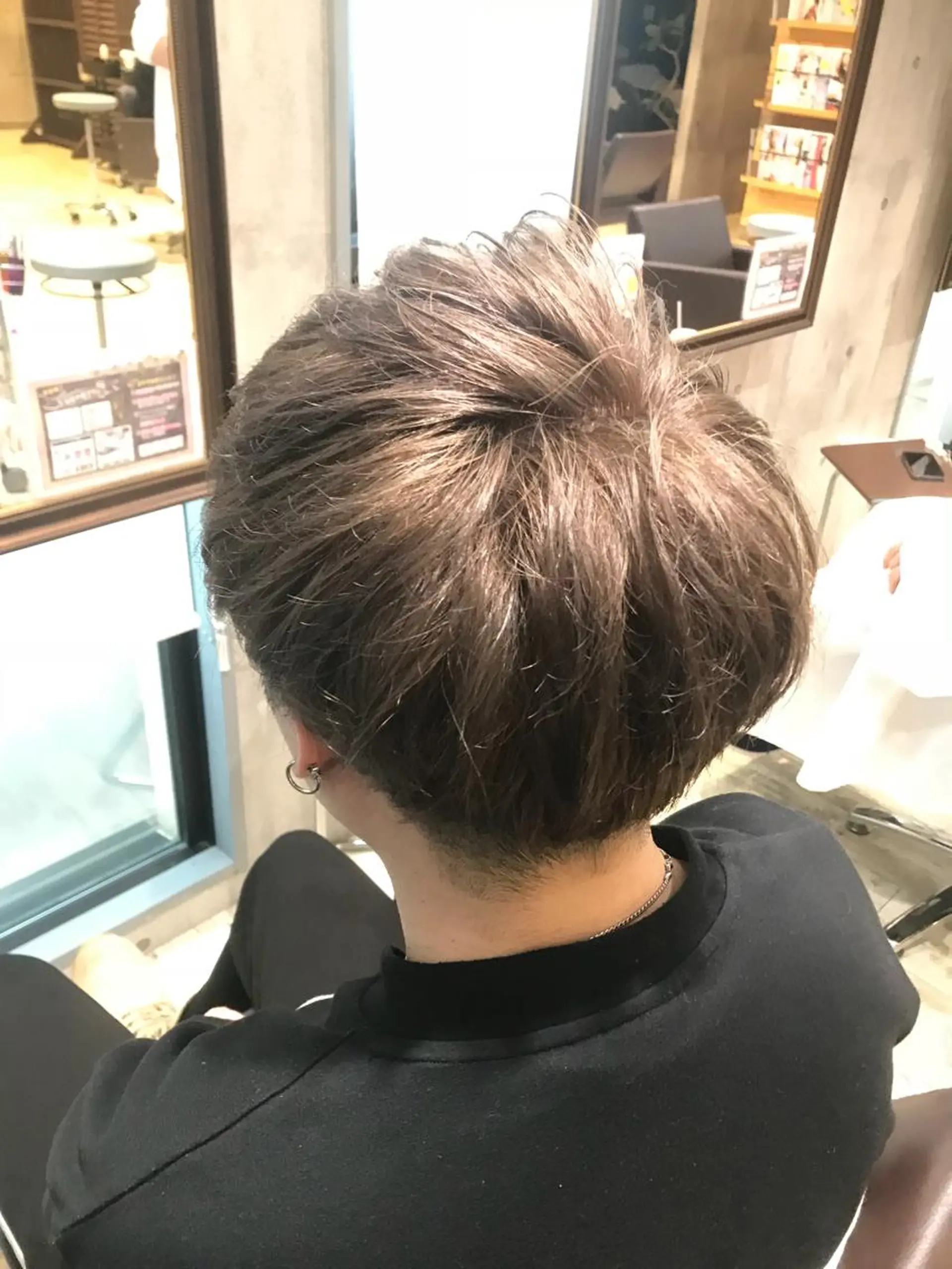 ショート カラー パーマ ヘアアレンジ メンズ キッズ ネイル マツエク・マツパ カット ヘアカラー トリートメント EnBlesS西宮 マンツーマン神道有基のヘアスタイル