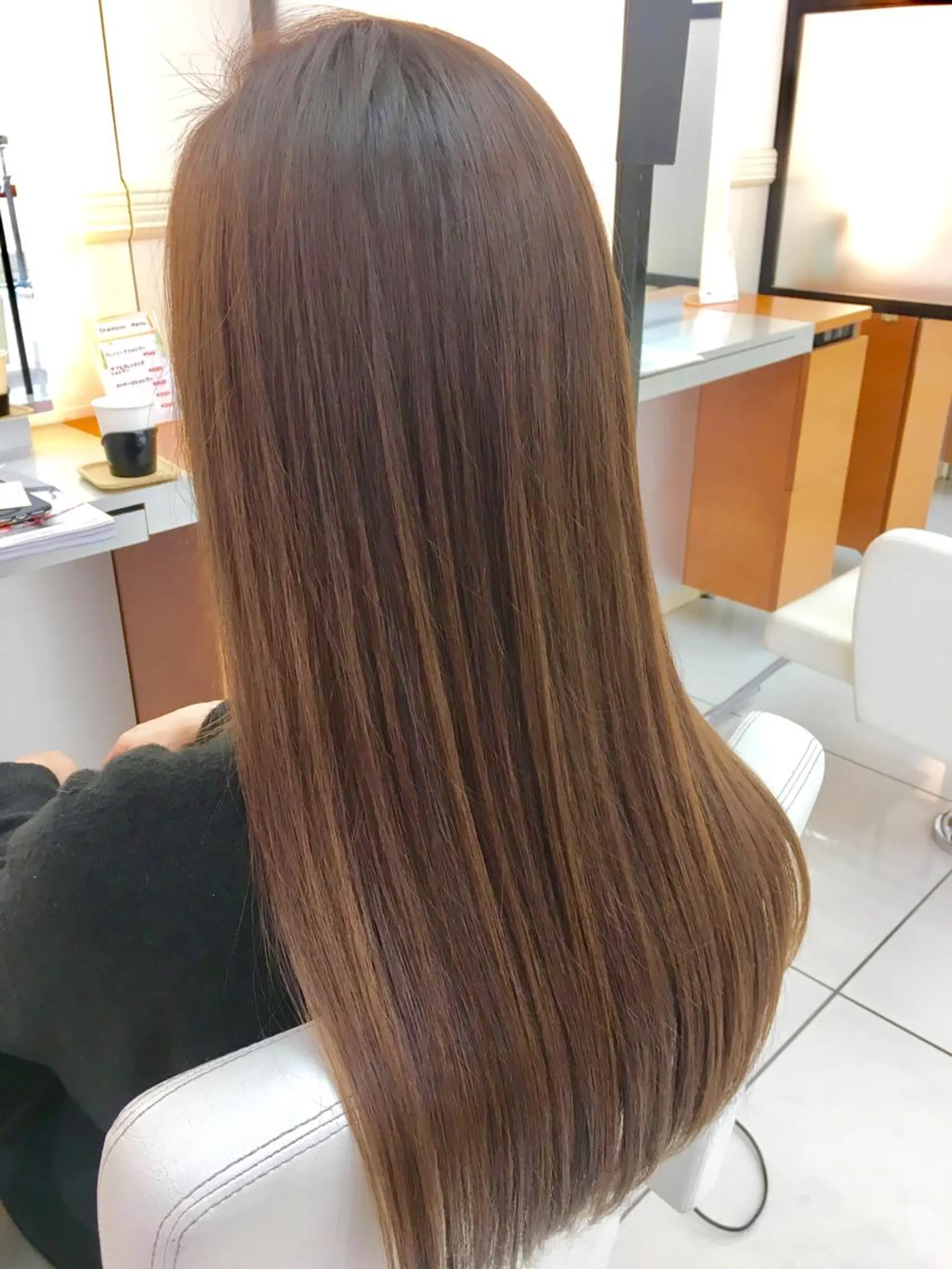 カラー イルミナカラー 縮毛矯正 N° jillva ♦️川端裕司♦️のヘアスタイル