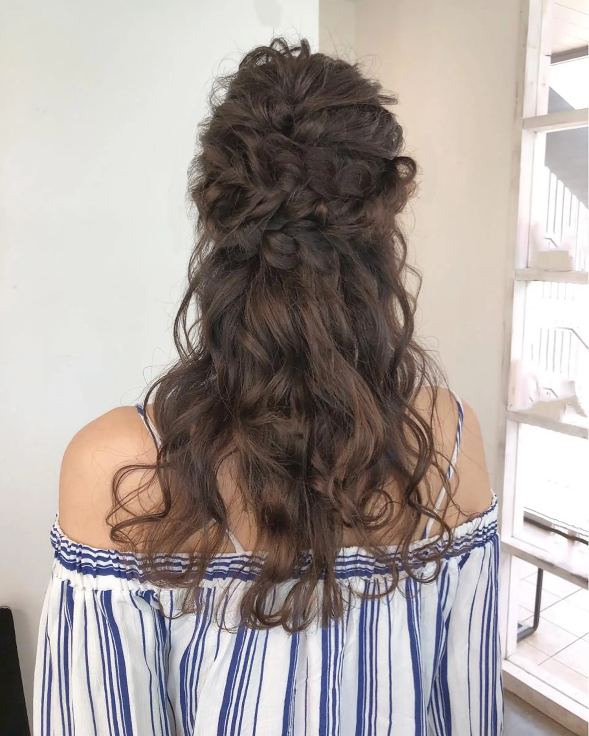 ロング カラー ヘアアレンジ 榎園 由美のヘアスタイル