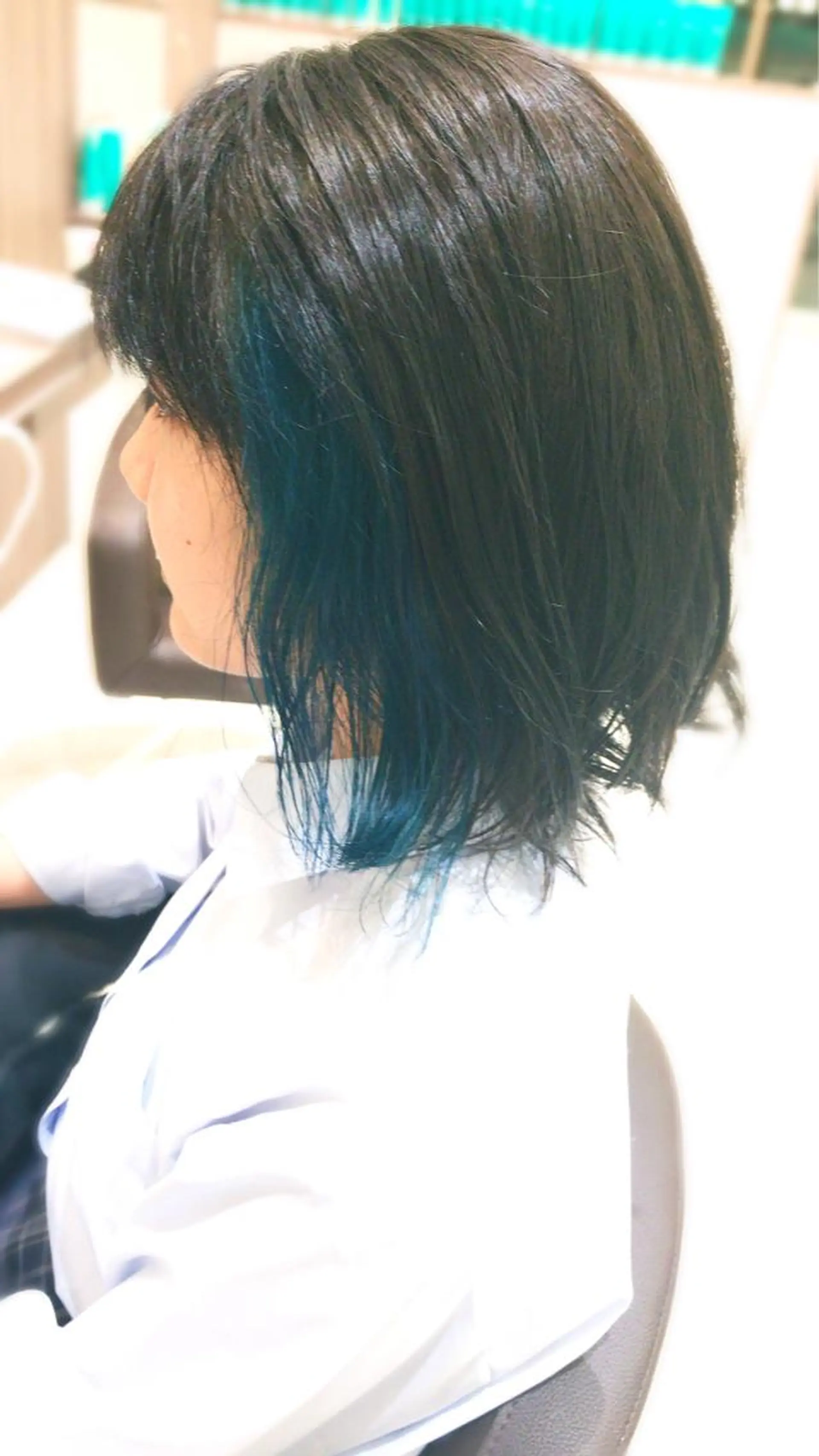 ミディアム カラー ブリーチ インナーカラー ヘアカラー トリートメント 田中 慎也のヘアスタイル