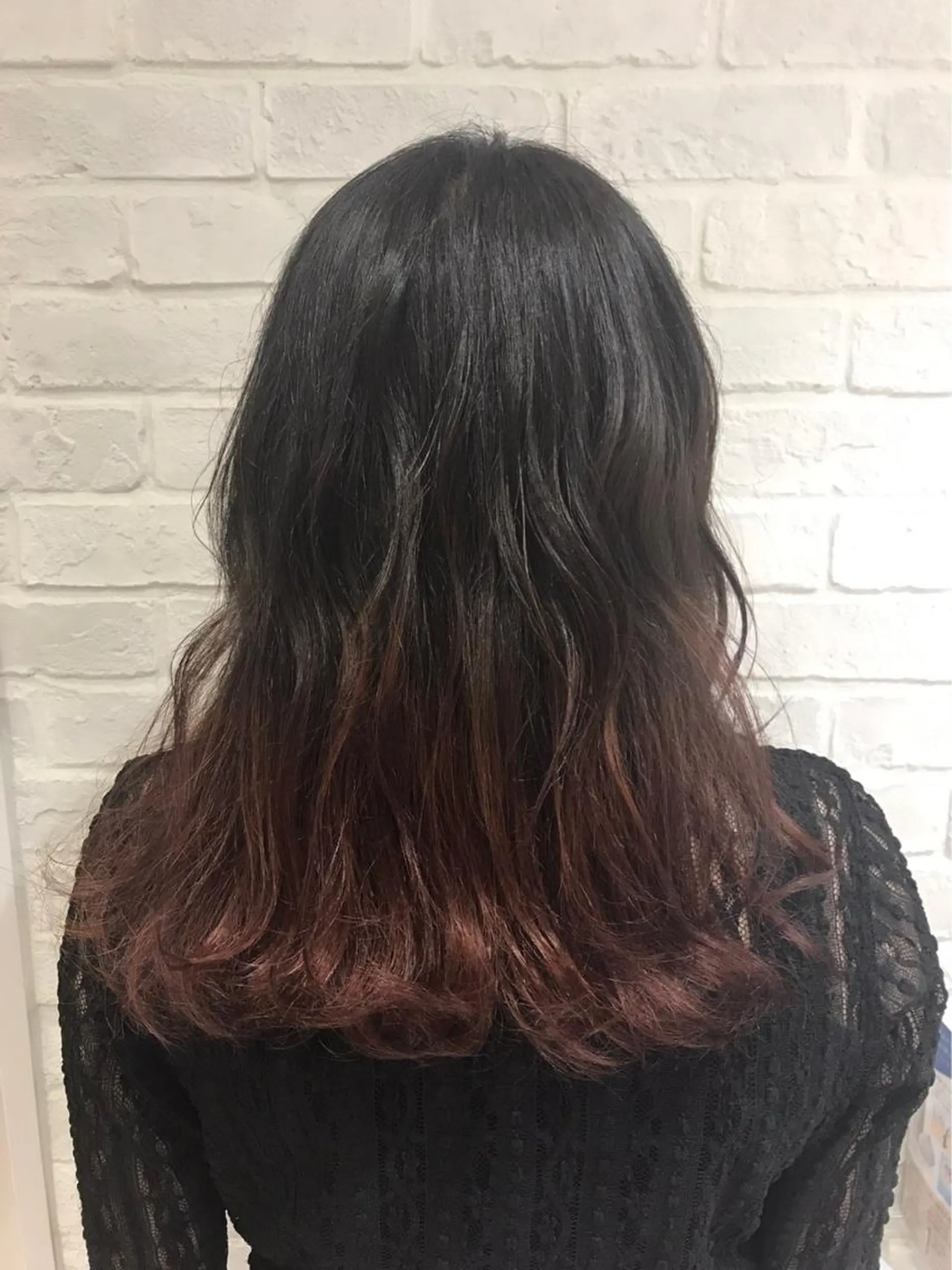 カラー グラデーションカラー 江原 彩華のヘアスタイル