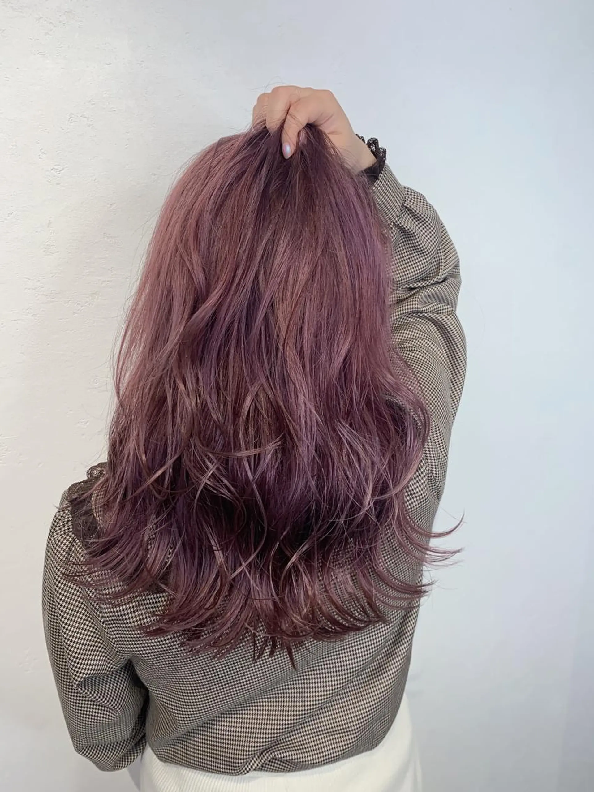 ロング カラー ブリーチ ピンクカラー ピンクパープル パープルカラー _WHITE 天神店 YUMEKA🐻のヘアスタイル