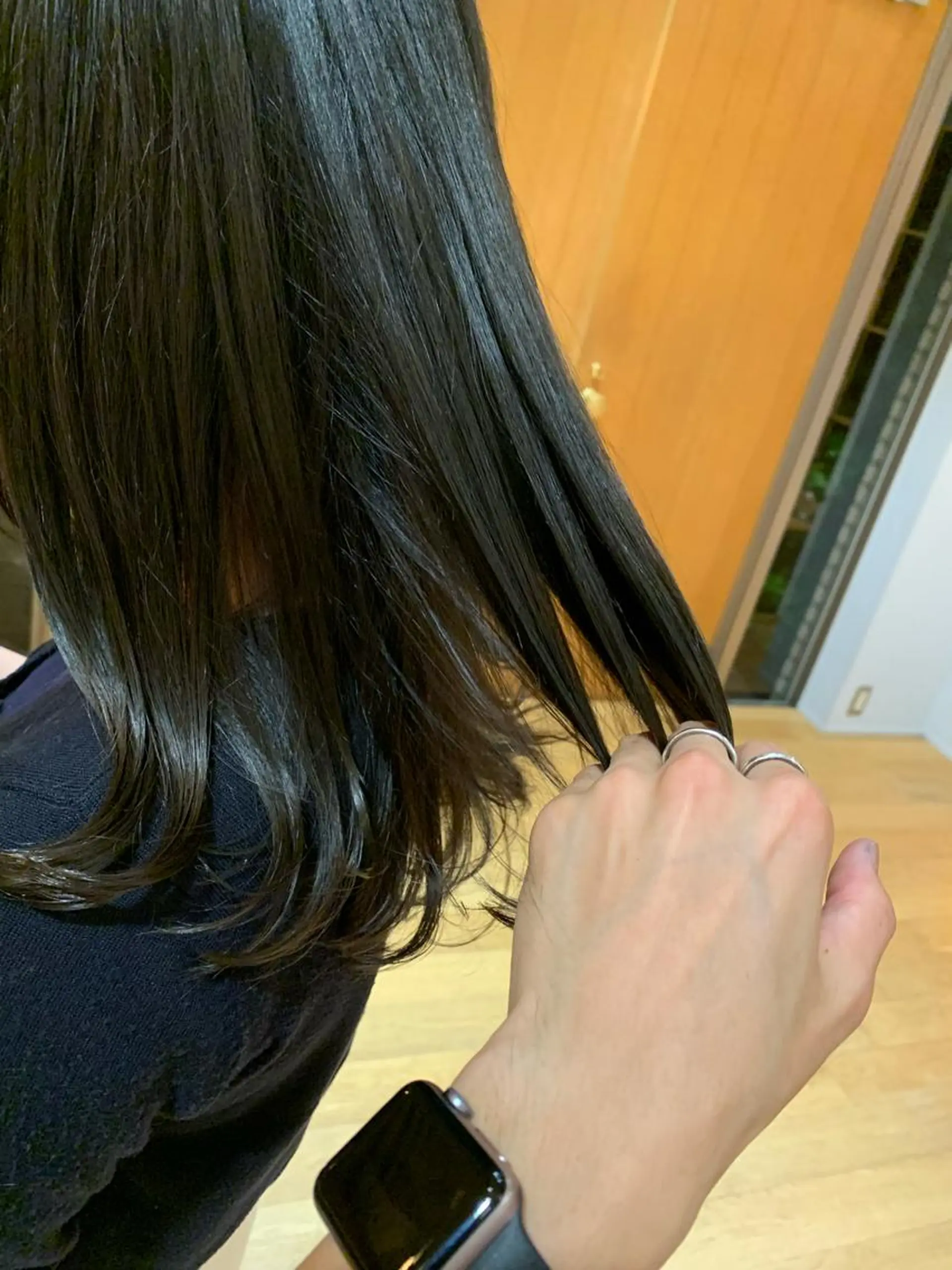 セミロング カラー パーマ ヘアアレンジ 黒髪 透明感カラー グレージュ カット ヘアカラー トリートメント 松田 亮葉のヘアスタイル