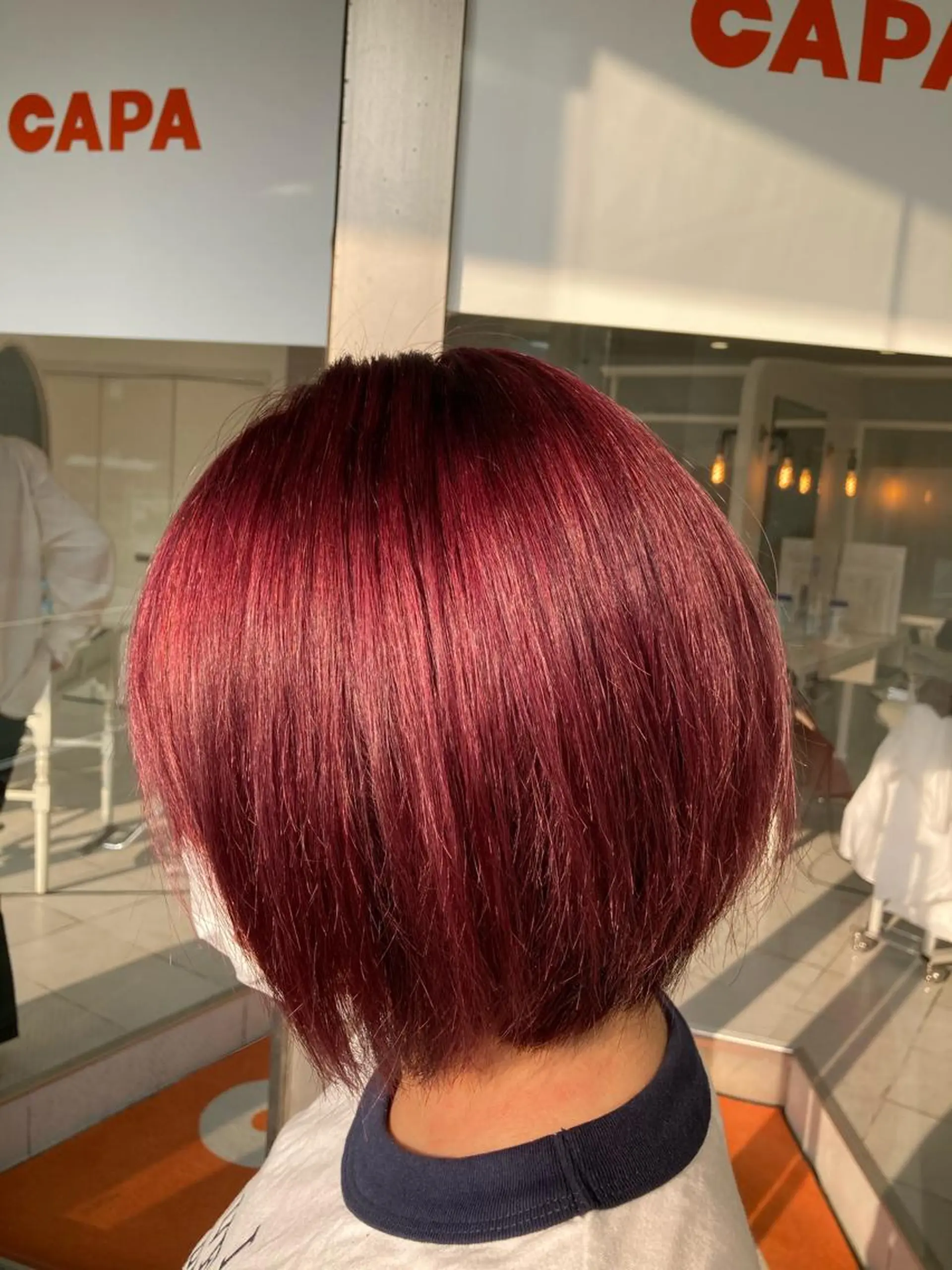 ショート カラー ブリーチ ピンクカラー レッドカラー 岩崎 裕司のヘアスタイル