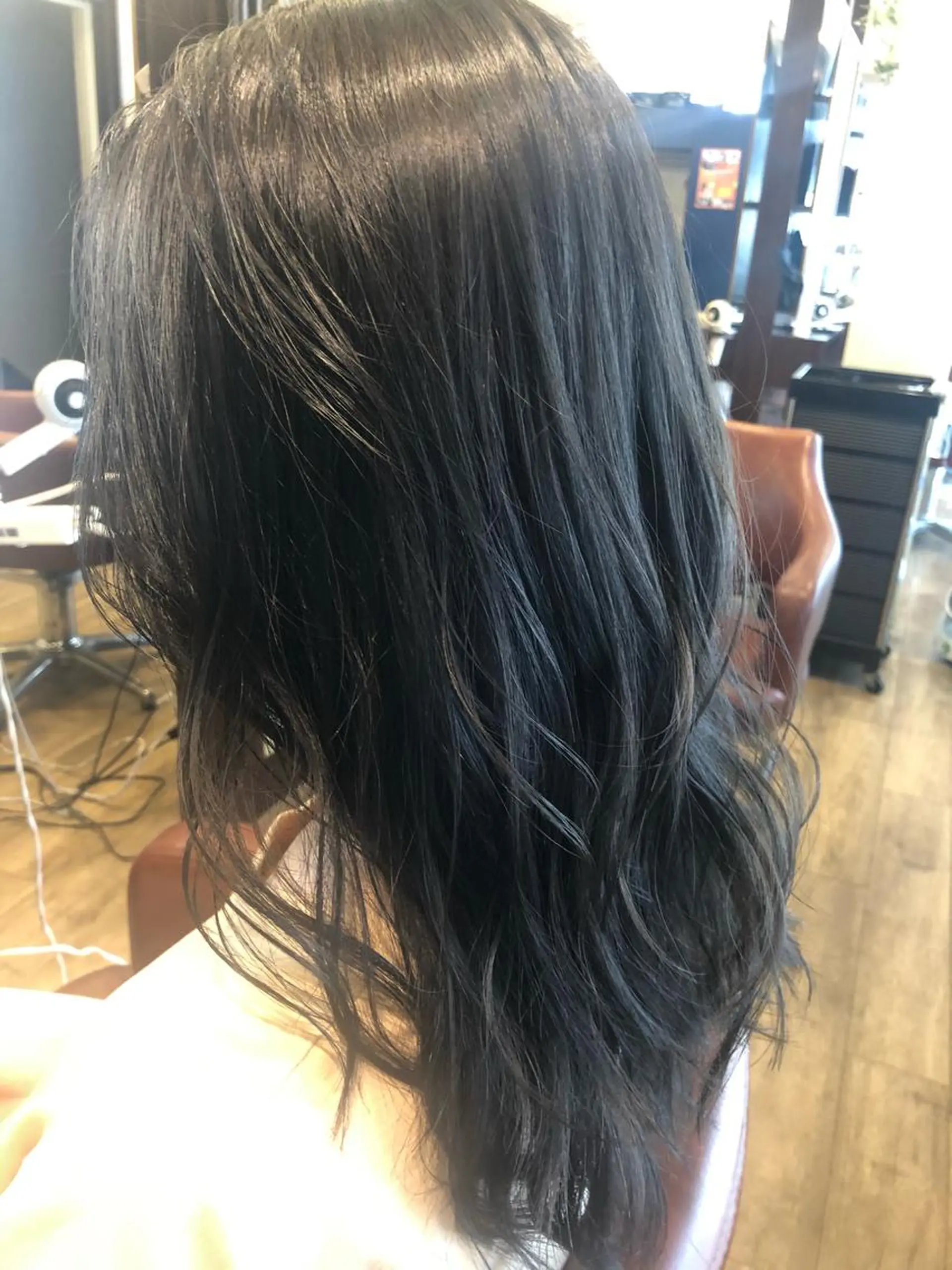 ミディアム カラー ブルーカラー ヘアカラー 代表　YUKI ☆のヘアスタイル