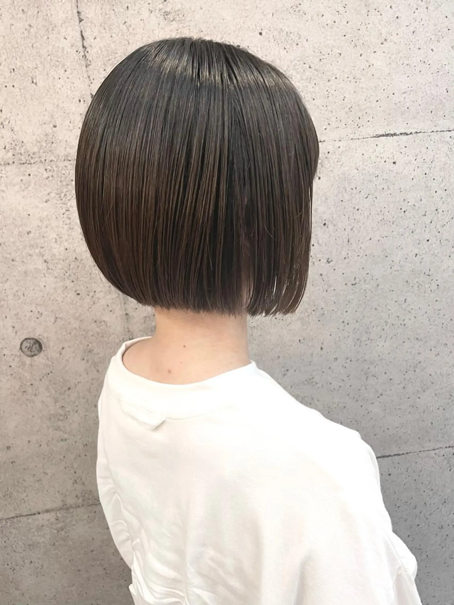 ショート カット 縮毛矯正 🔷ブリーチバレイヤ ージュ🔷飯野達也のヘアスタイル